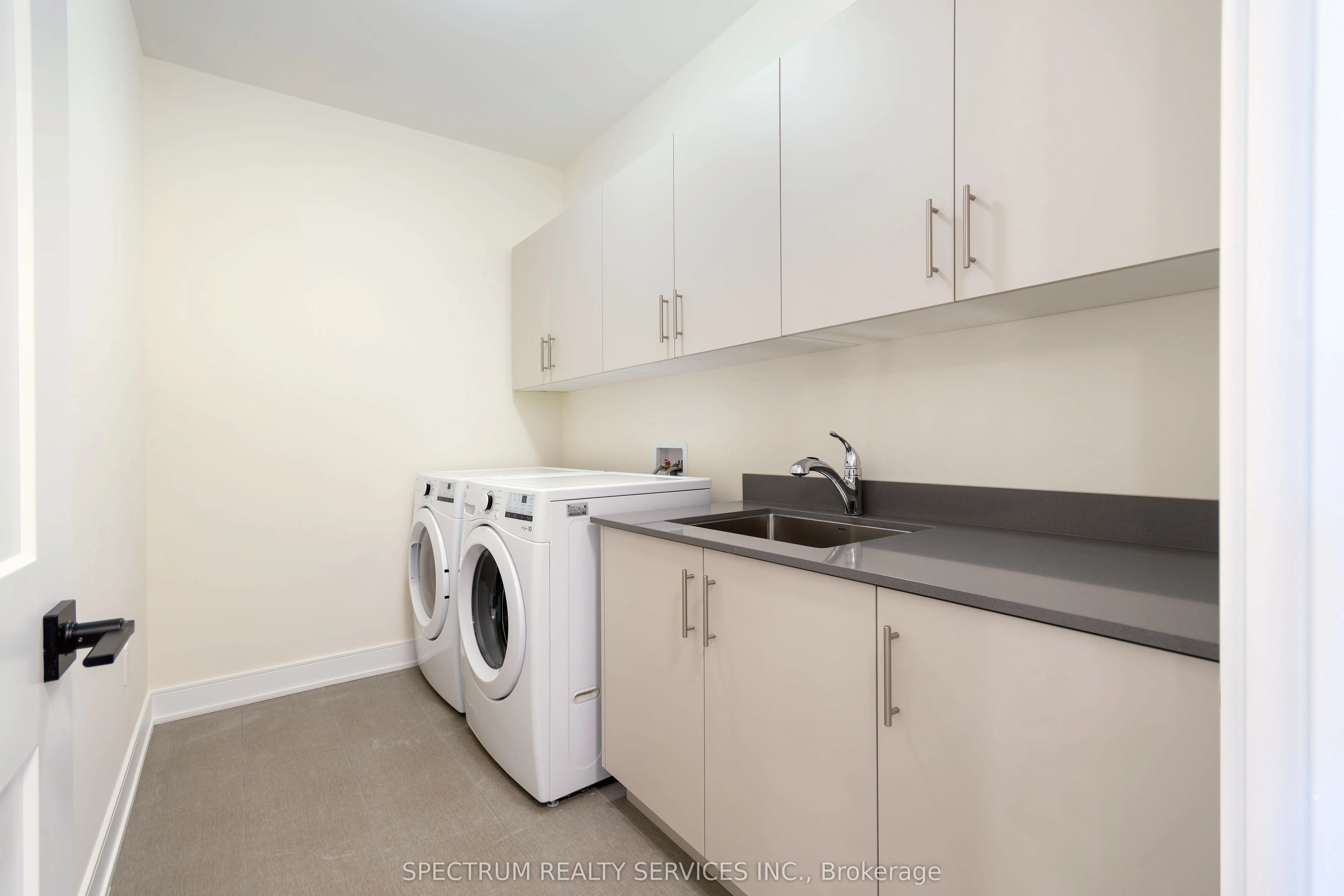 231 Grand Trunk Avenue