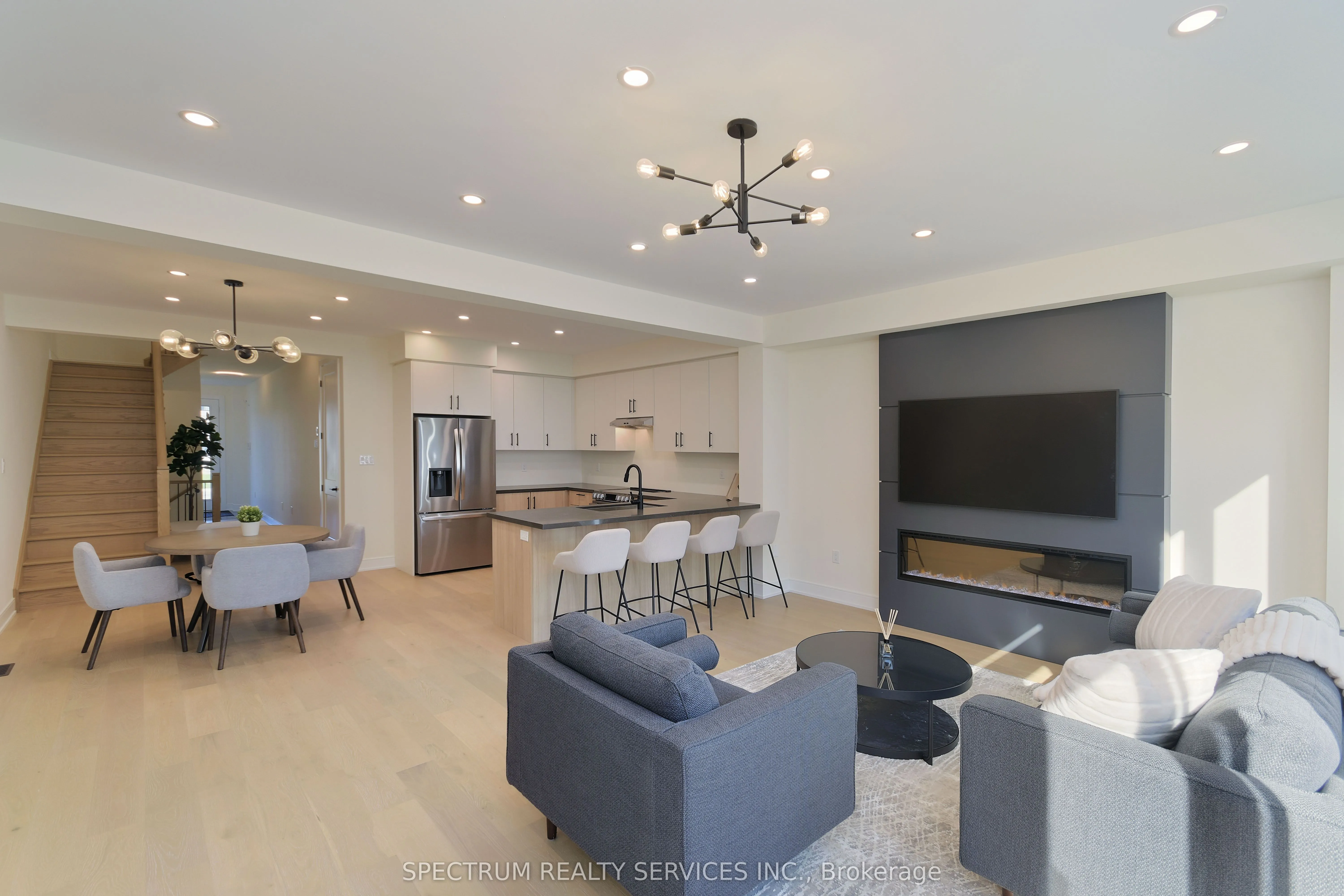 231 Grand Trunk Avenue