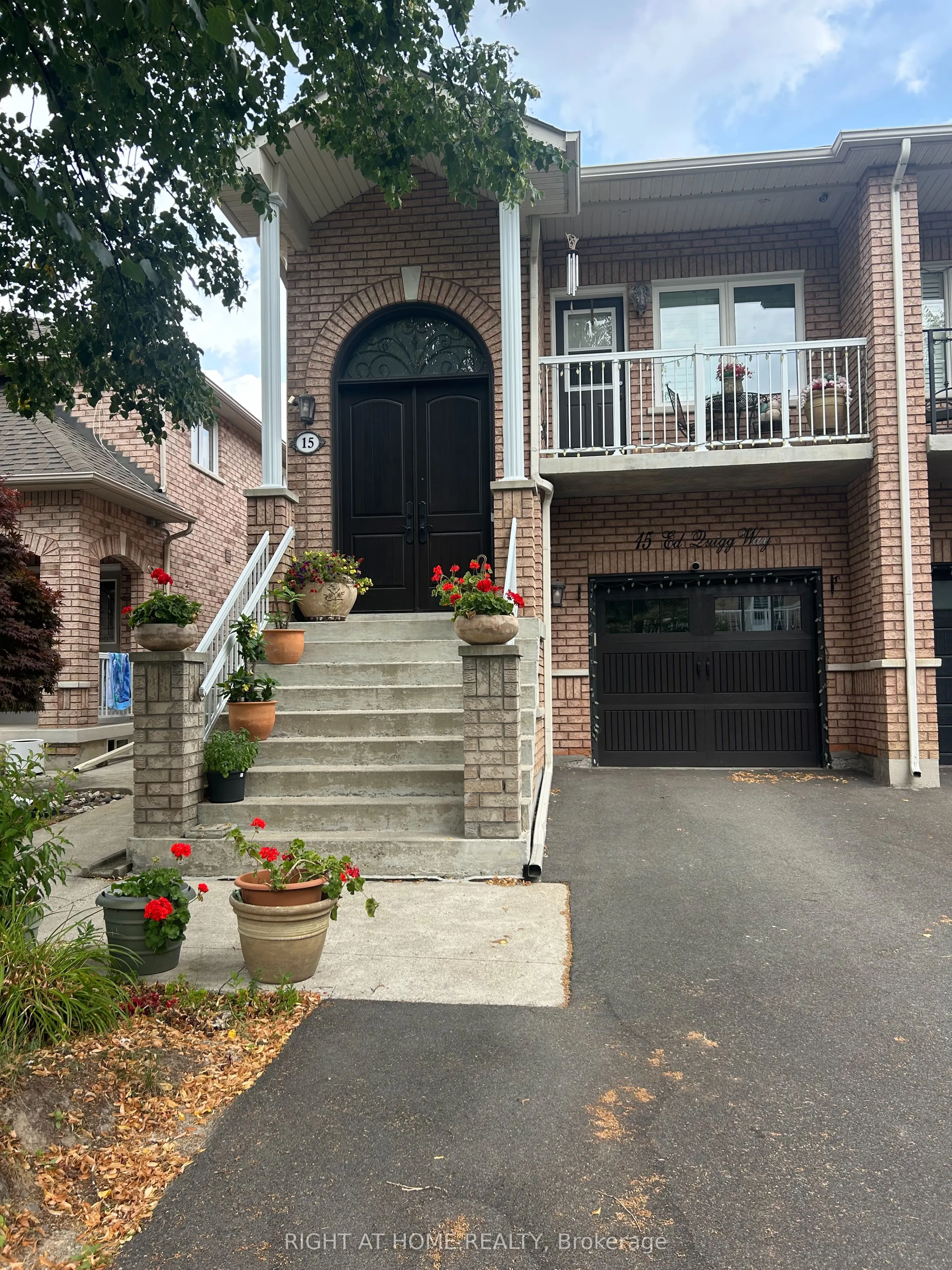 15 Ed Quigg Way