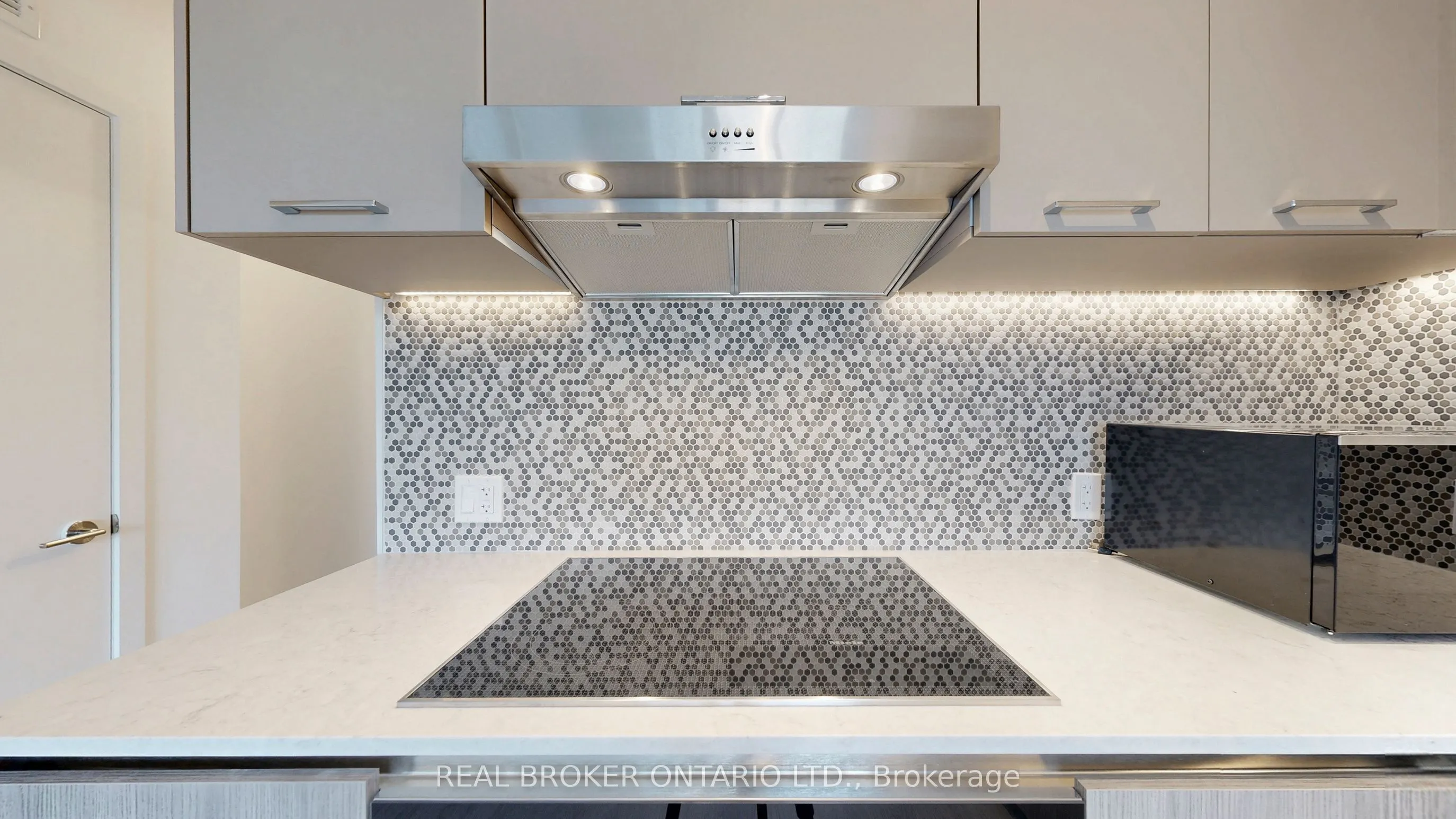 8188 Yonge Street, #436