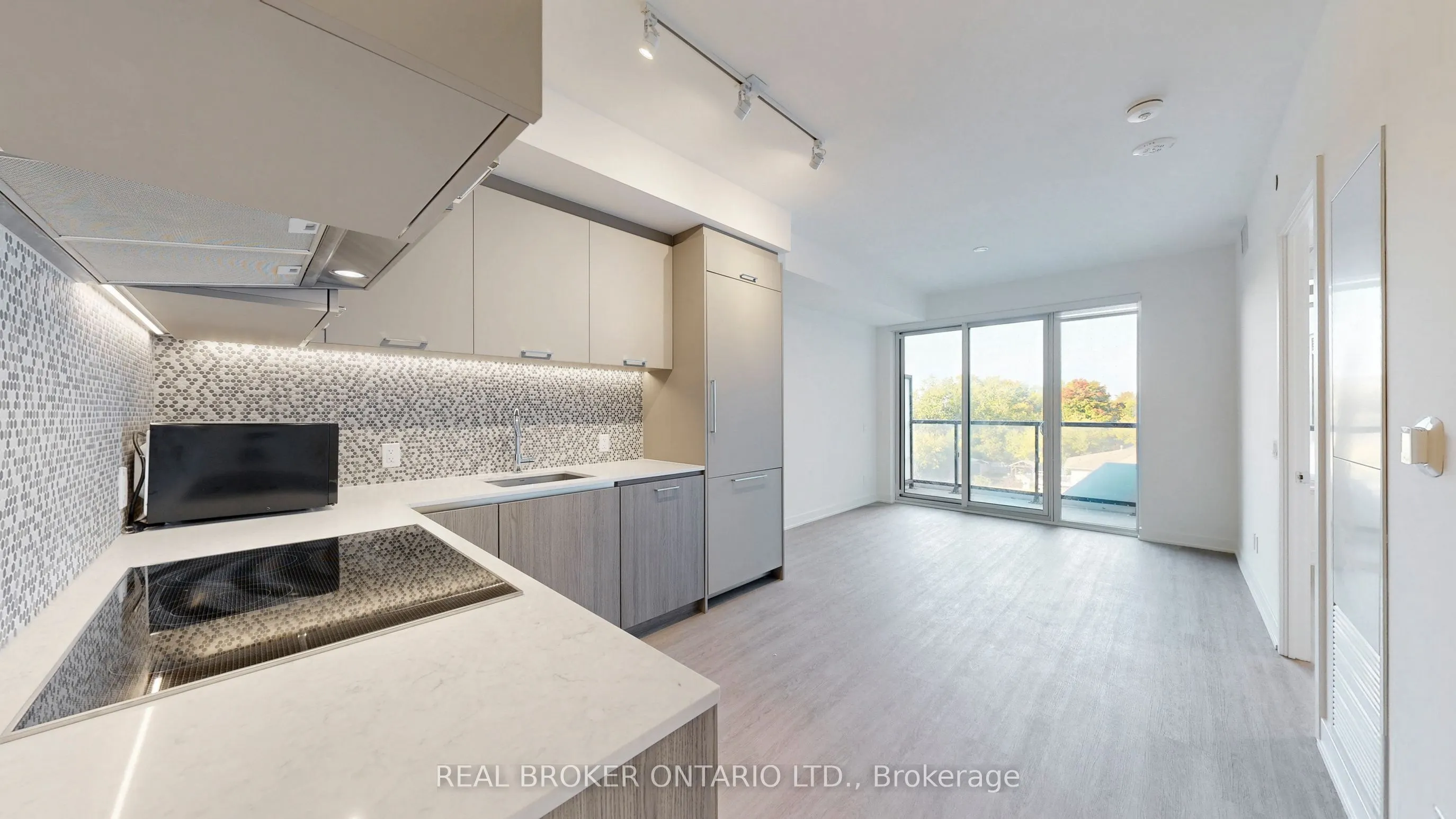 8188 Yonge Street, #436