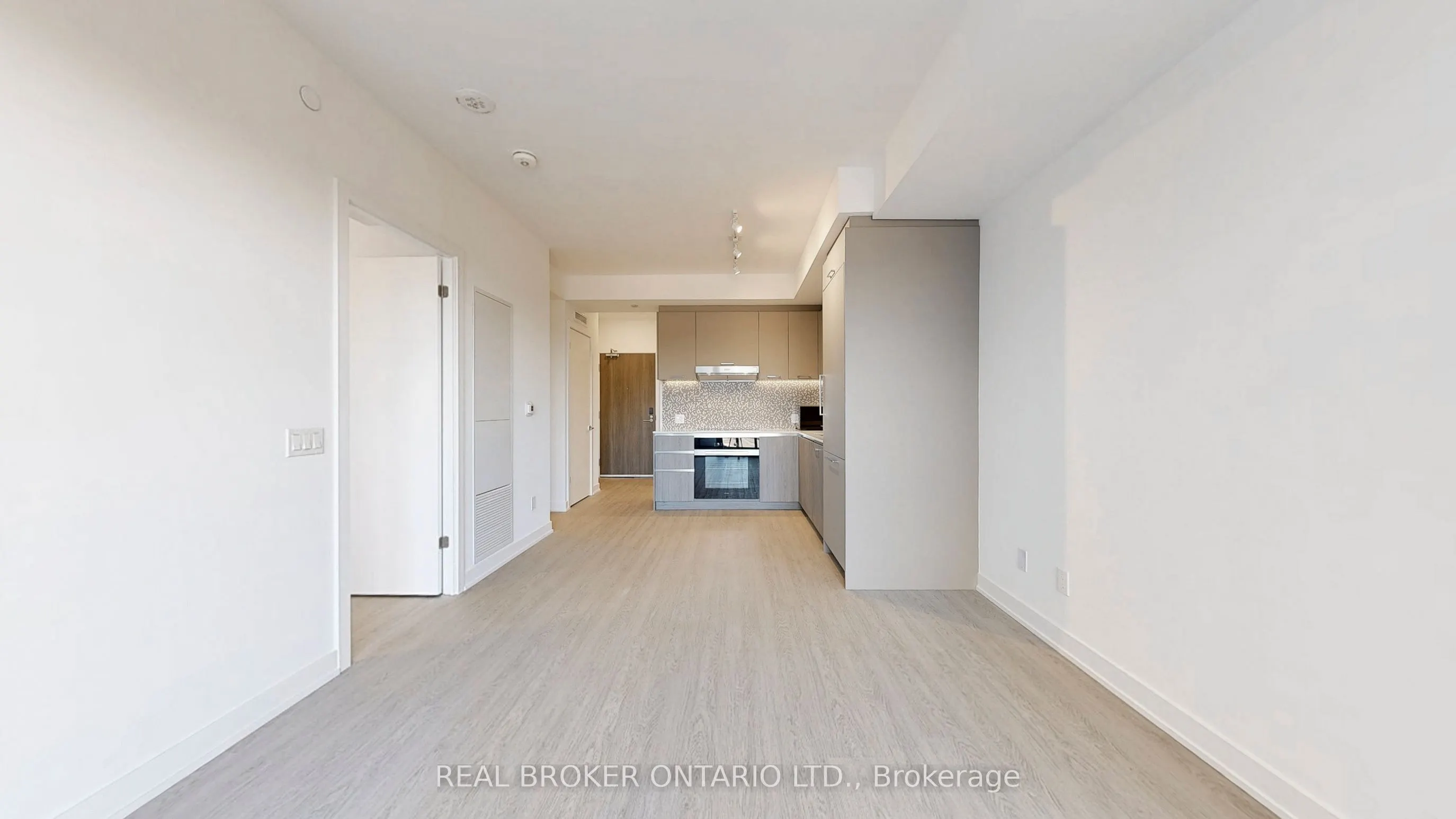 8188 Yonge Street, #436