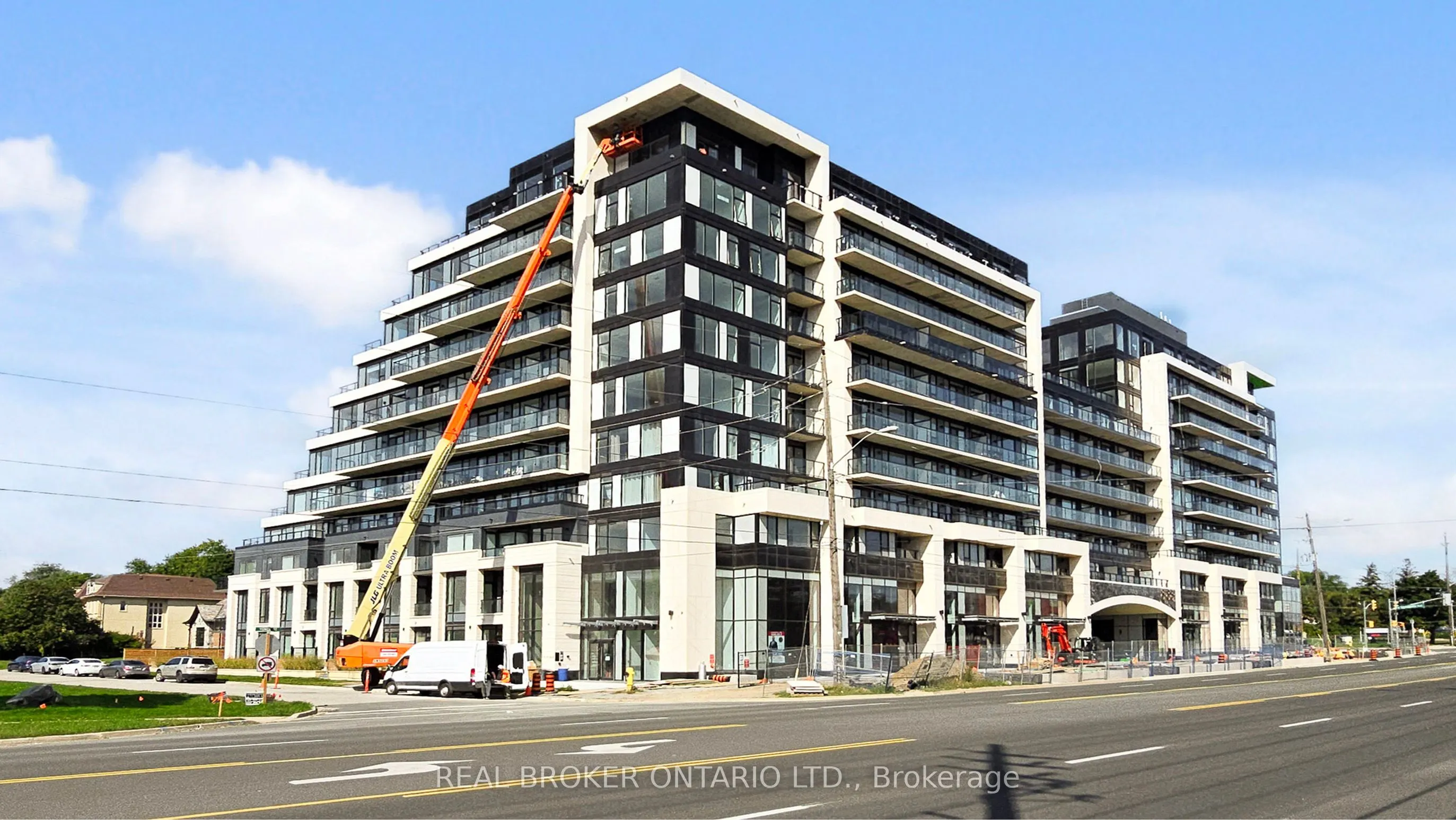 8188 Yonge Street, #436
