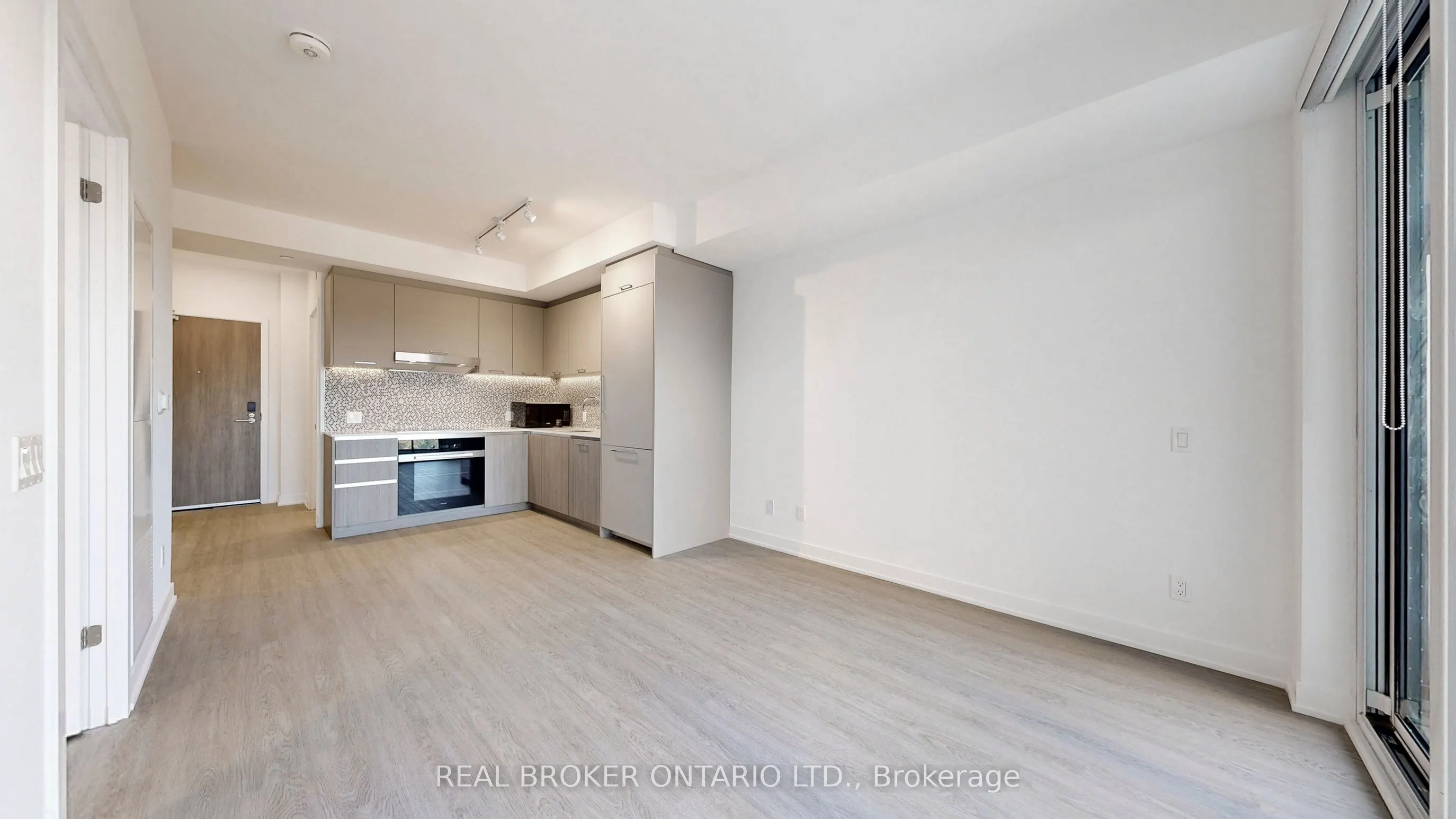 8188 Yonge Street, #436