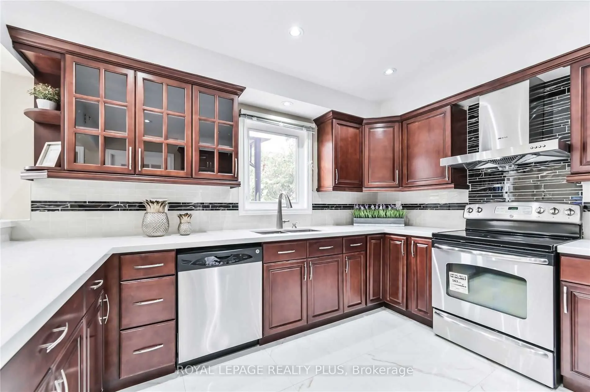 101 Valleymede Drive