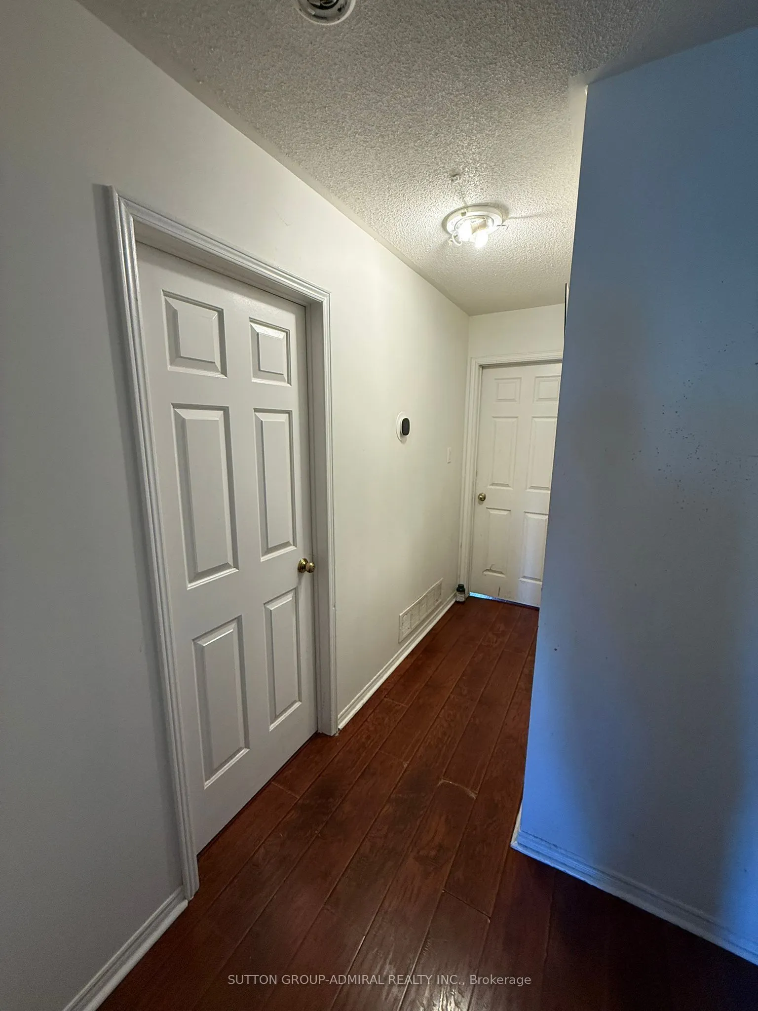 166 Kulpin Avenue, #Main floor