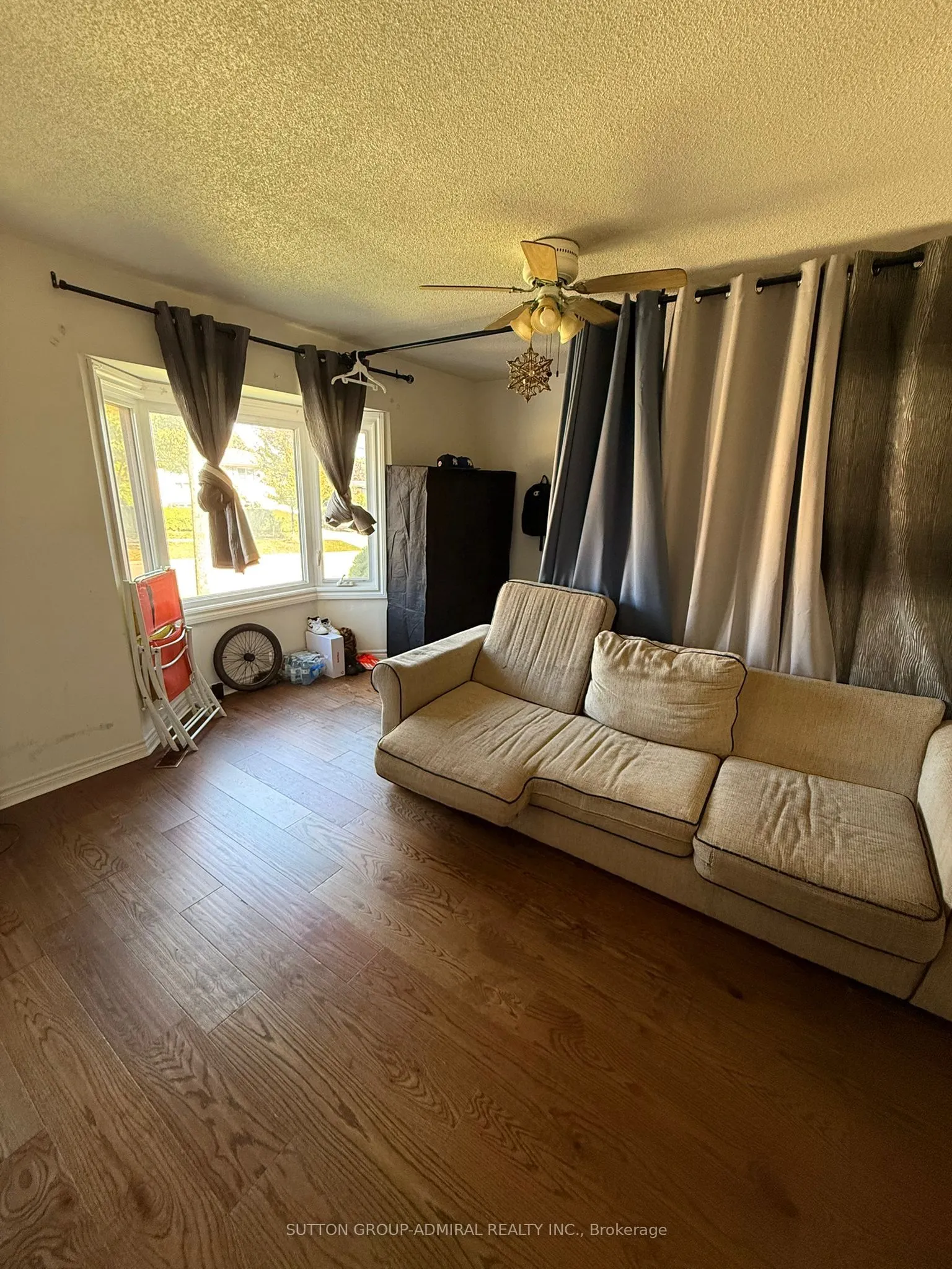 166 Kulpin Avenue, #Main floor