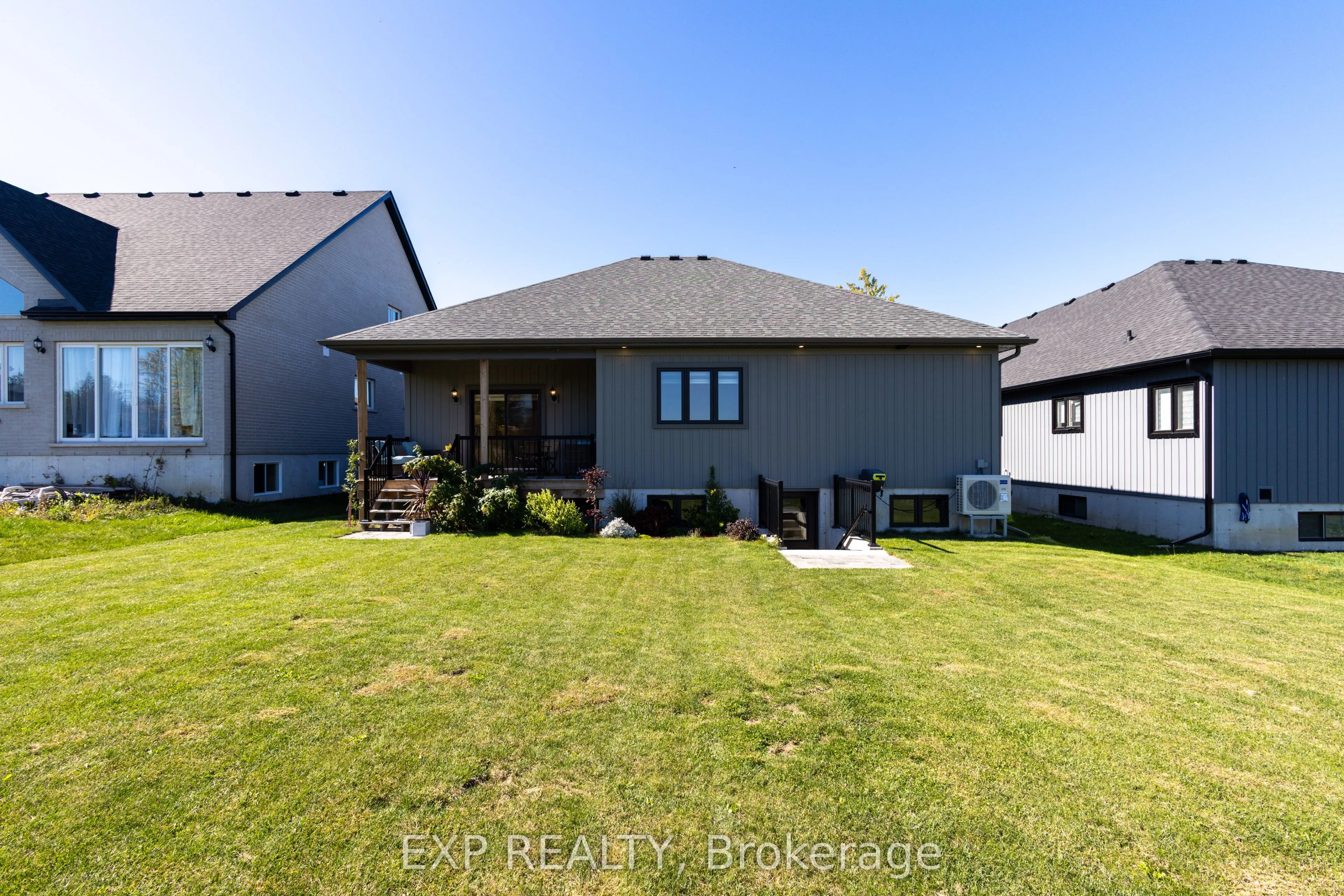 843 Trivetts Road E