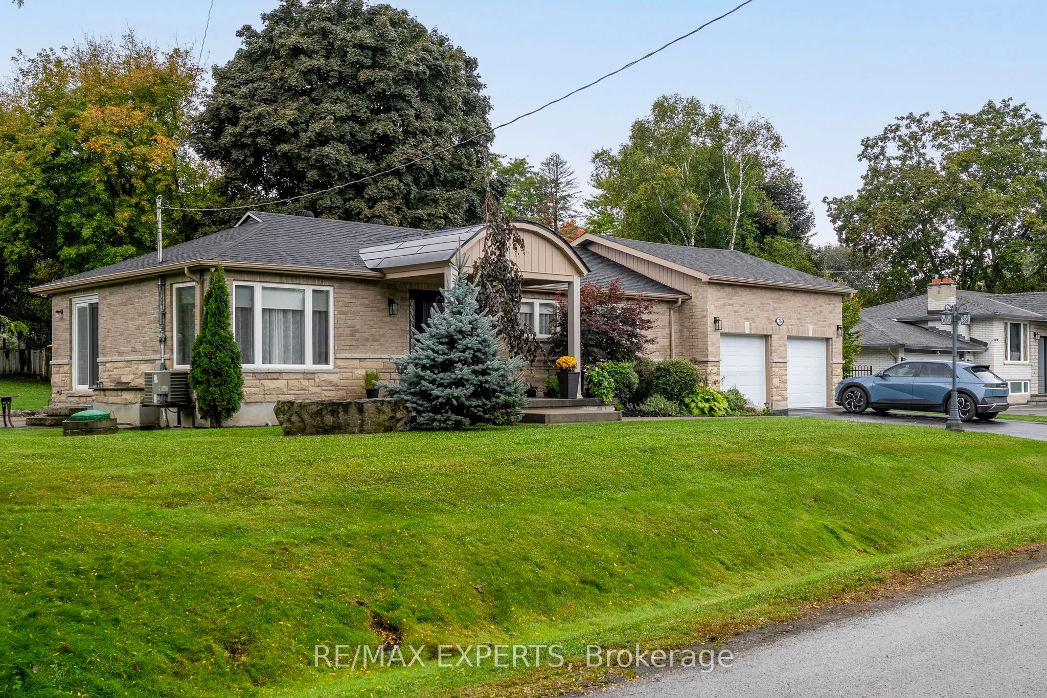76 Bachley Crescent