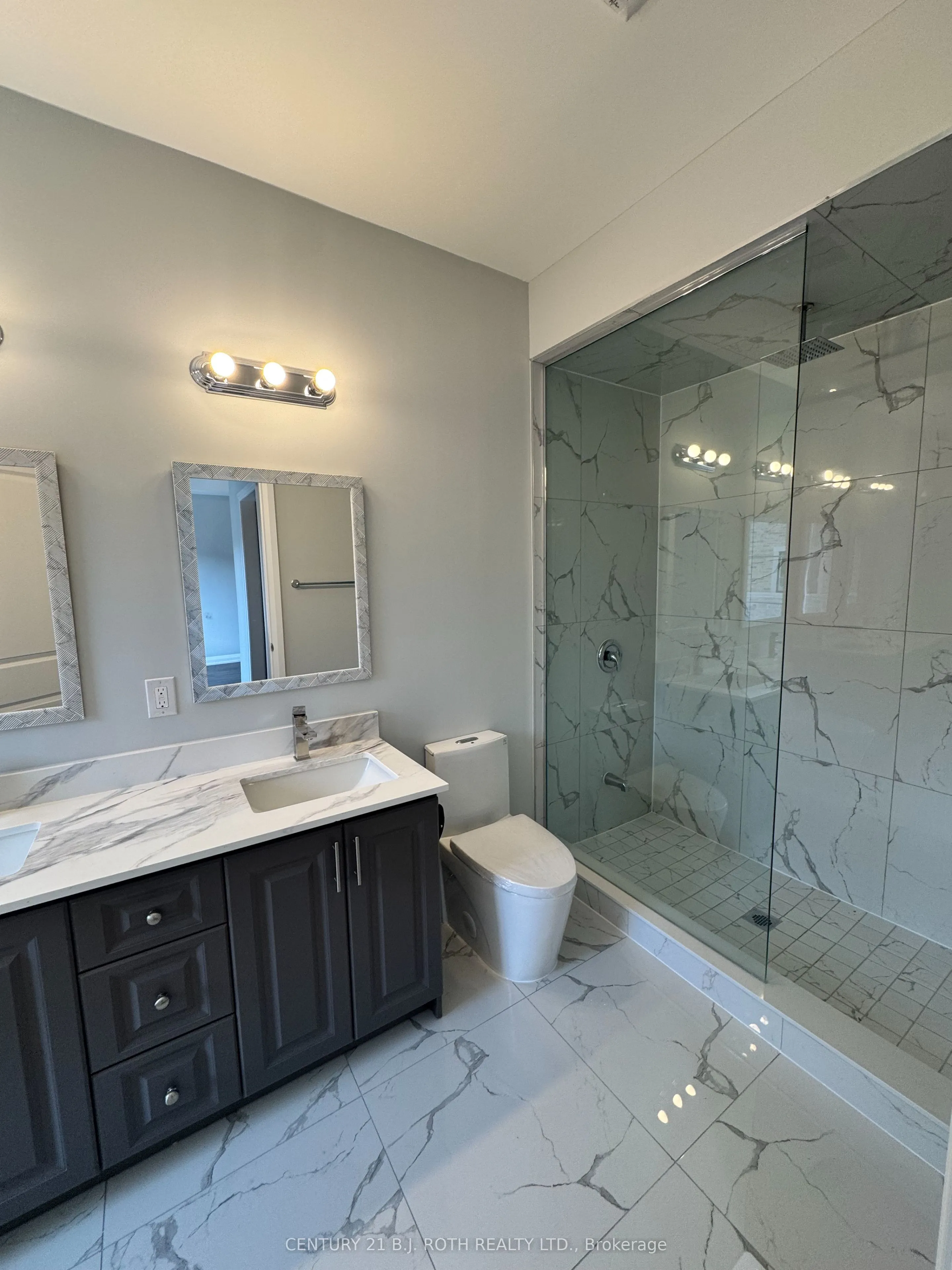 260 Eagle Street, #12