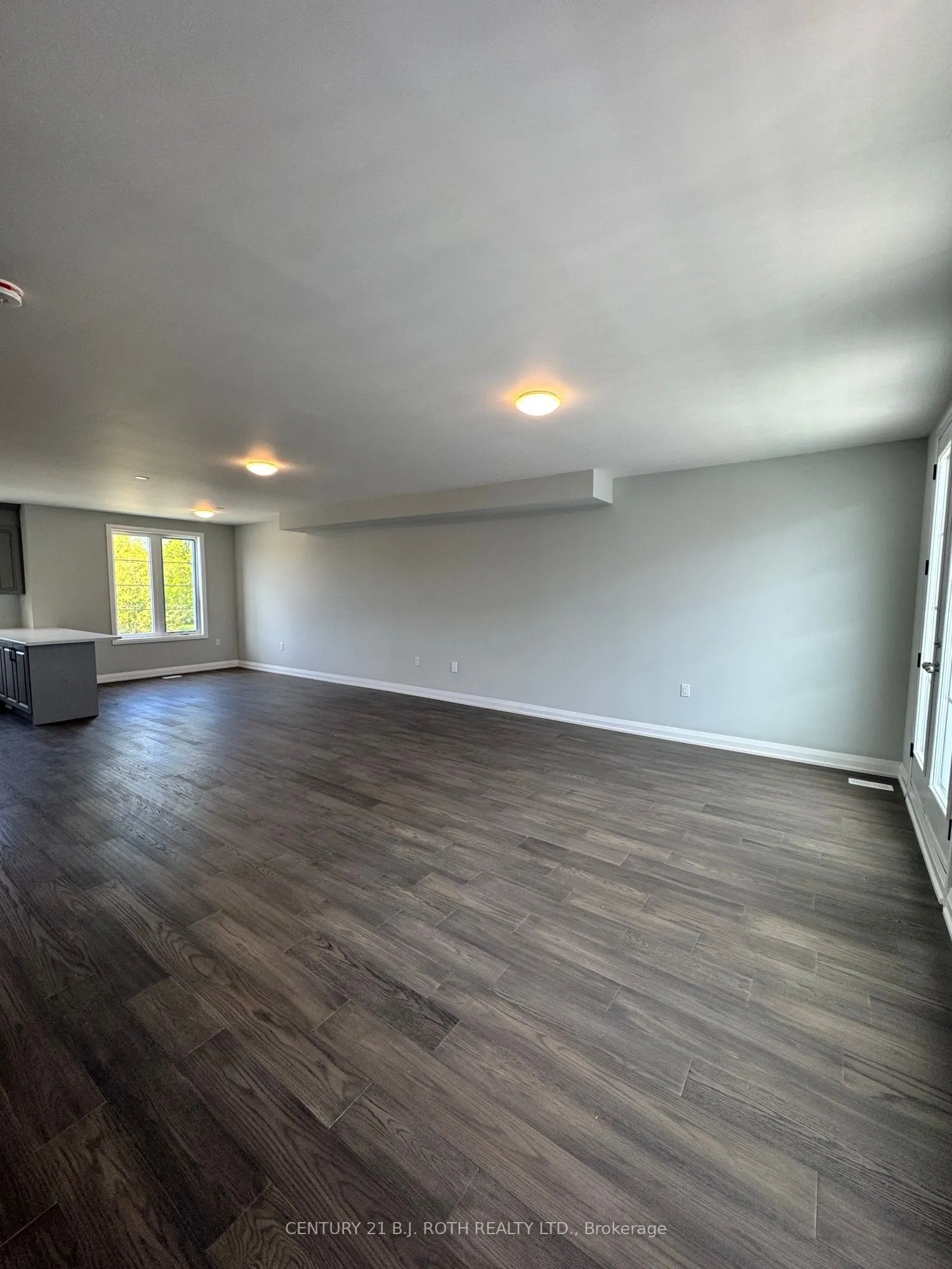 260 Eagle Street, #12