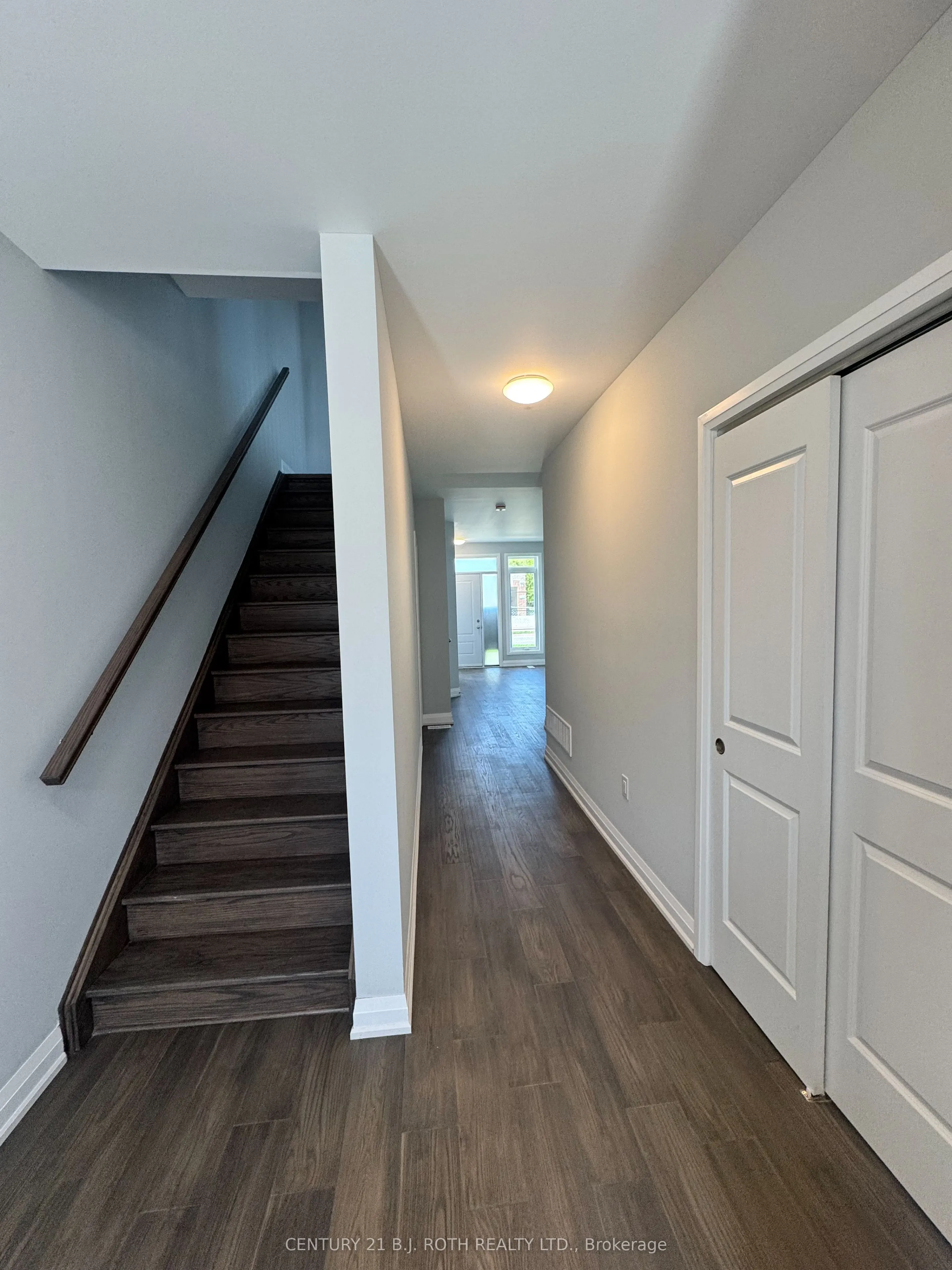 260 Eagle Street, #12