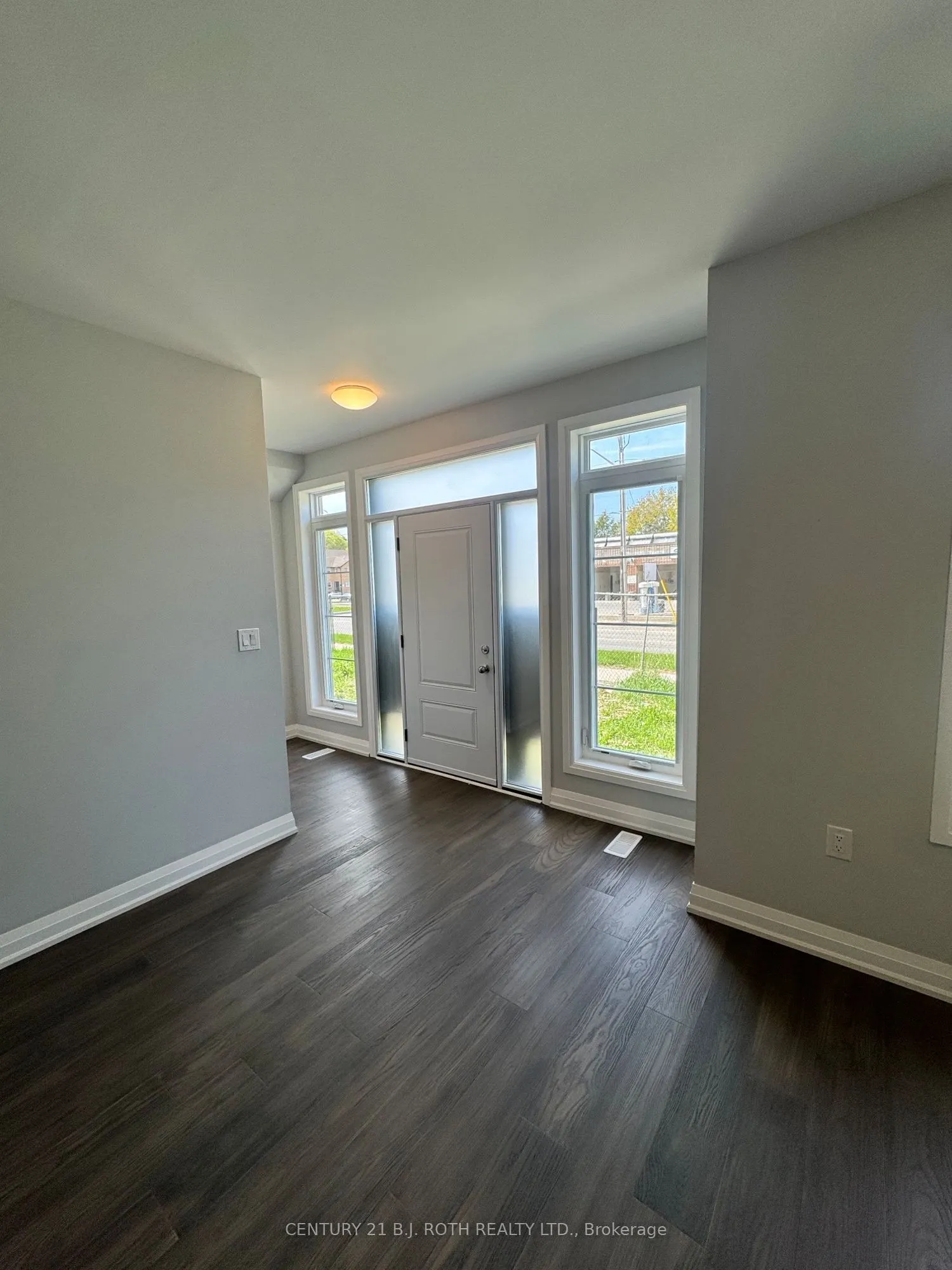 260 Eagle Street, #12