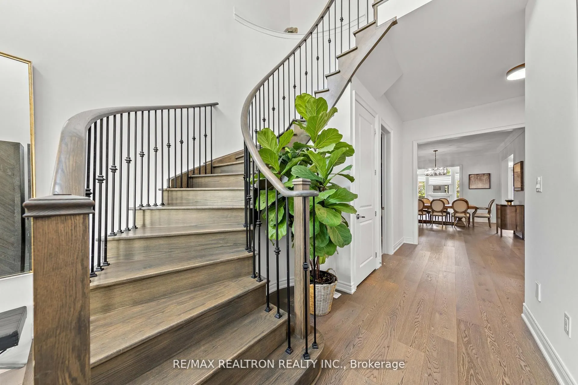 92 Chaiwood Court