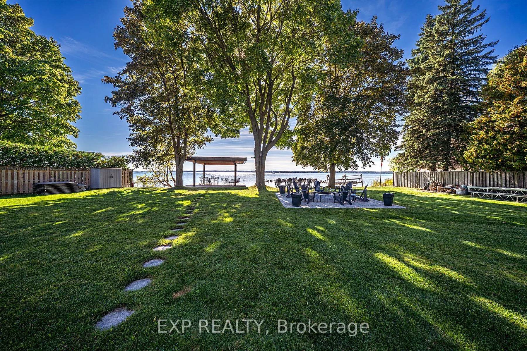 376 Lake Drive N