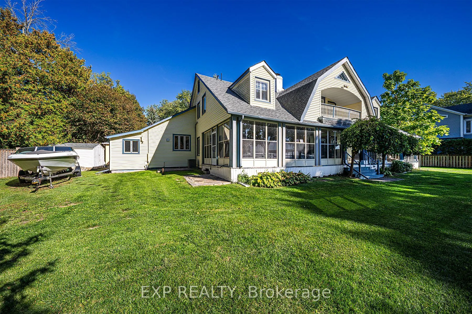 376 Lake Drive N