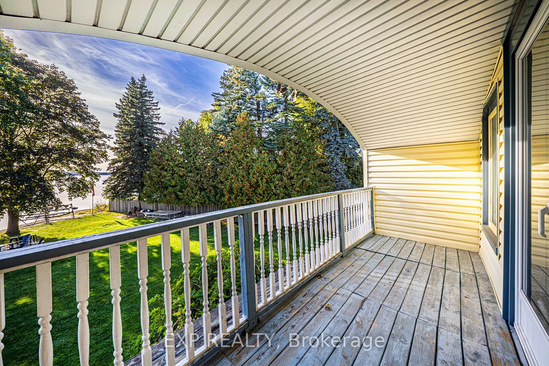 376 Lake Drive N
