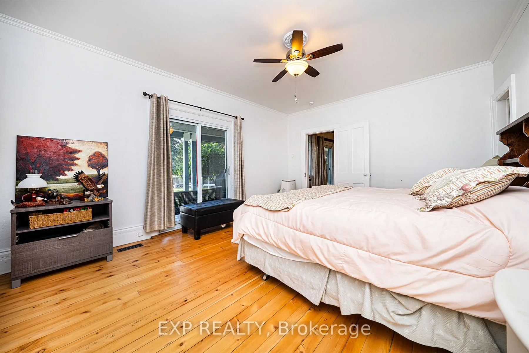 376 Lake Drive N