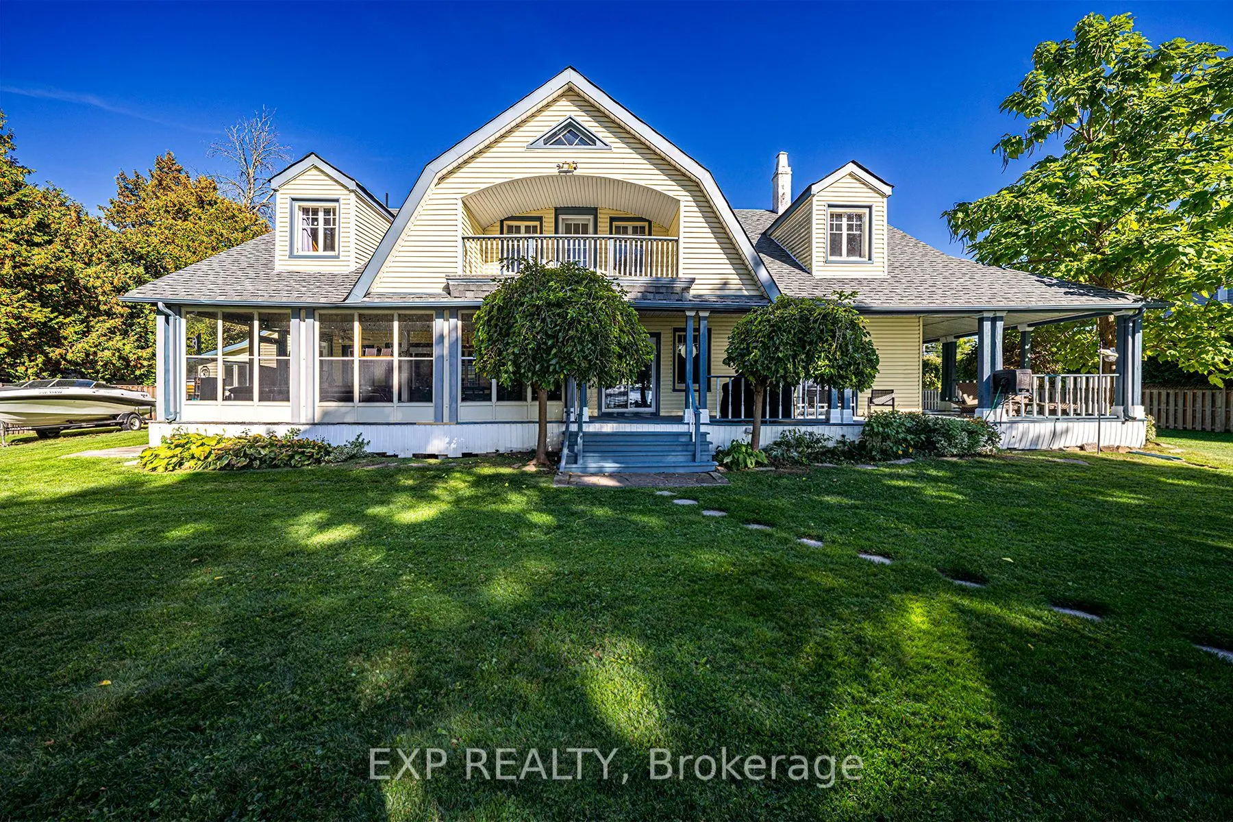 376 Lake Drive N