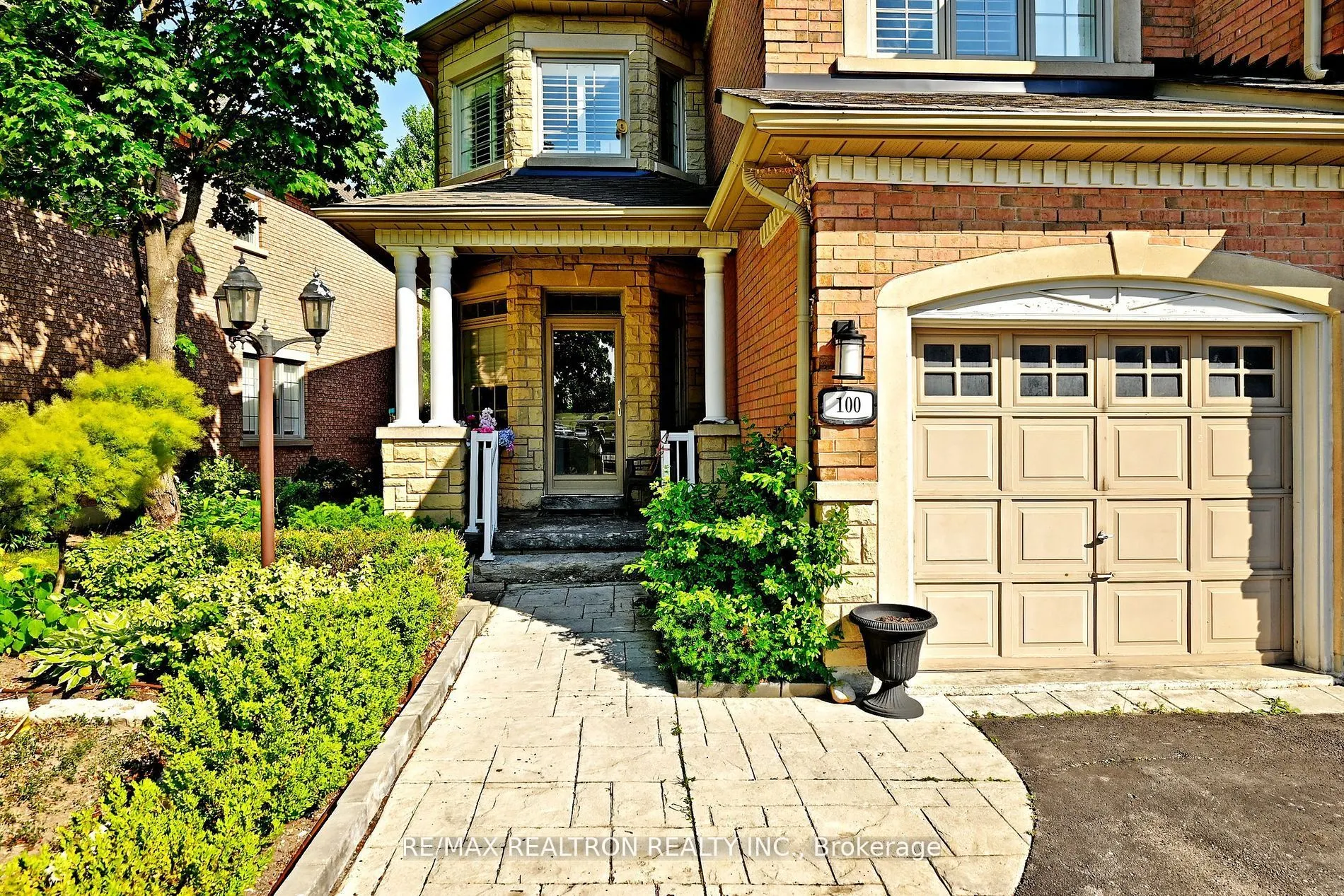 100 Kingsbridge Circle