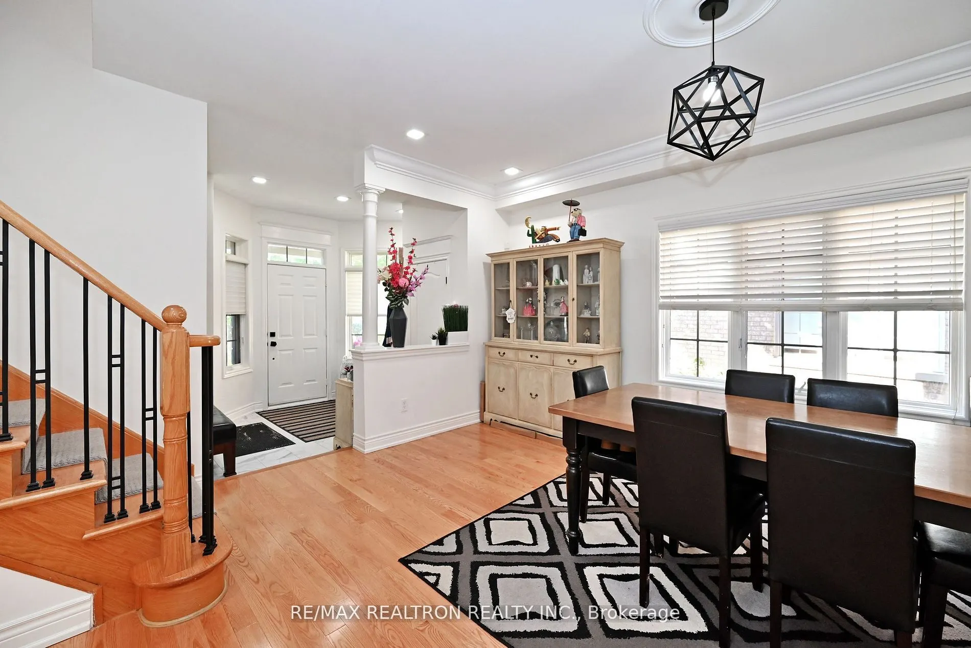 100 Kingsbridge Circle
