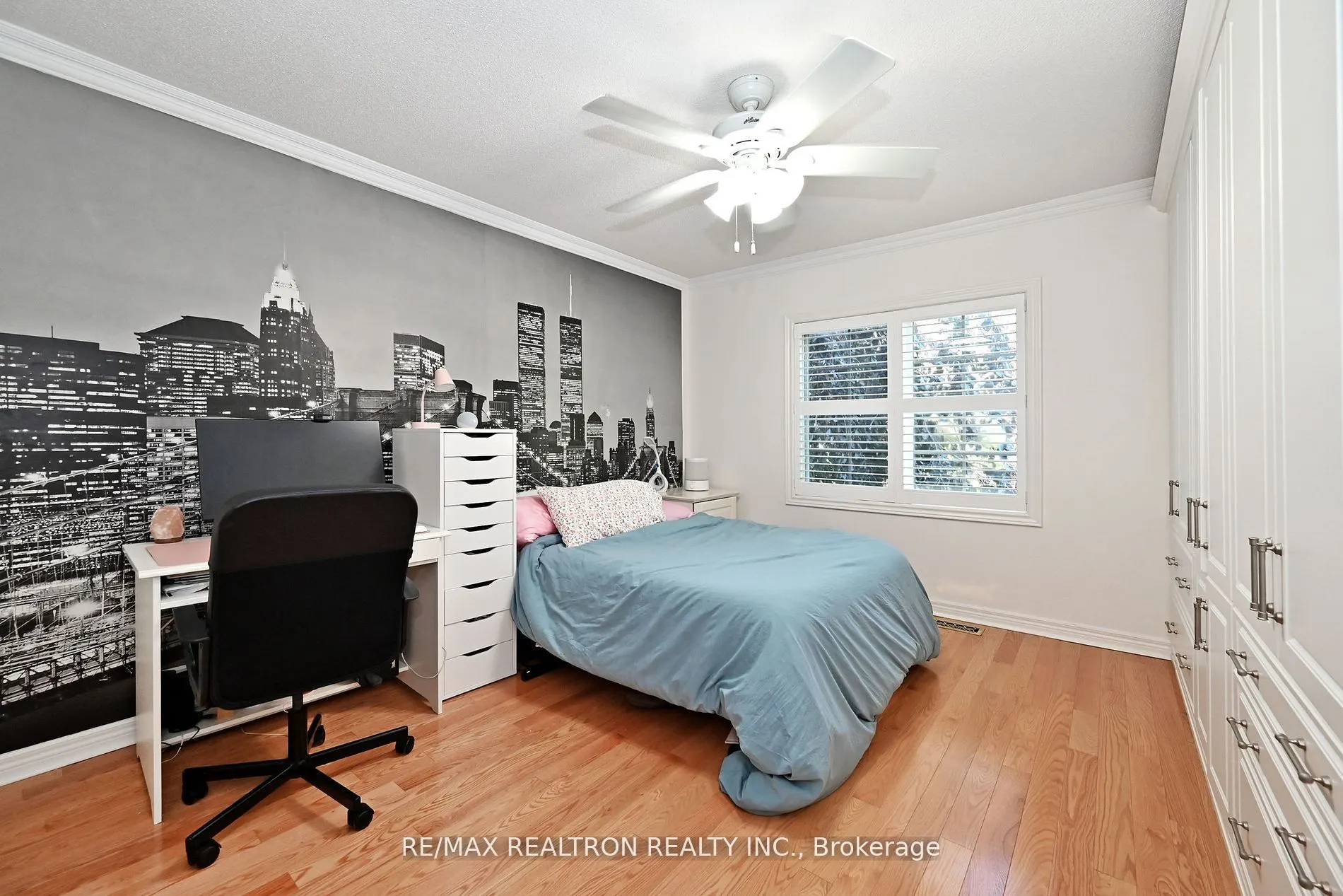 100 Kingsbridge Circle