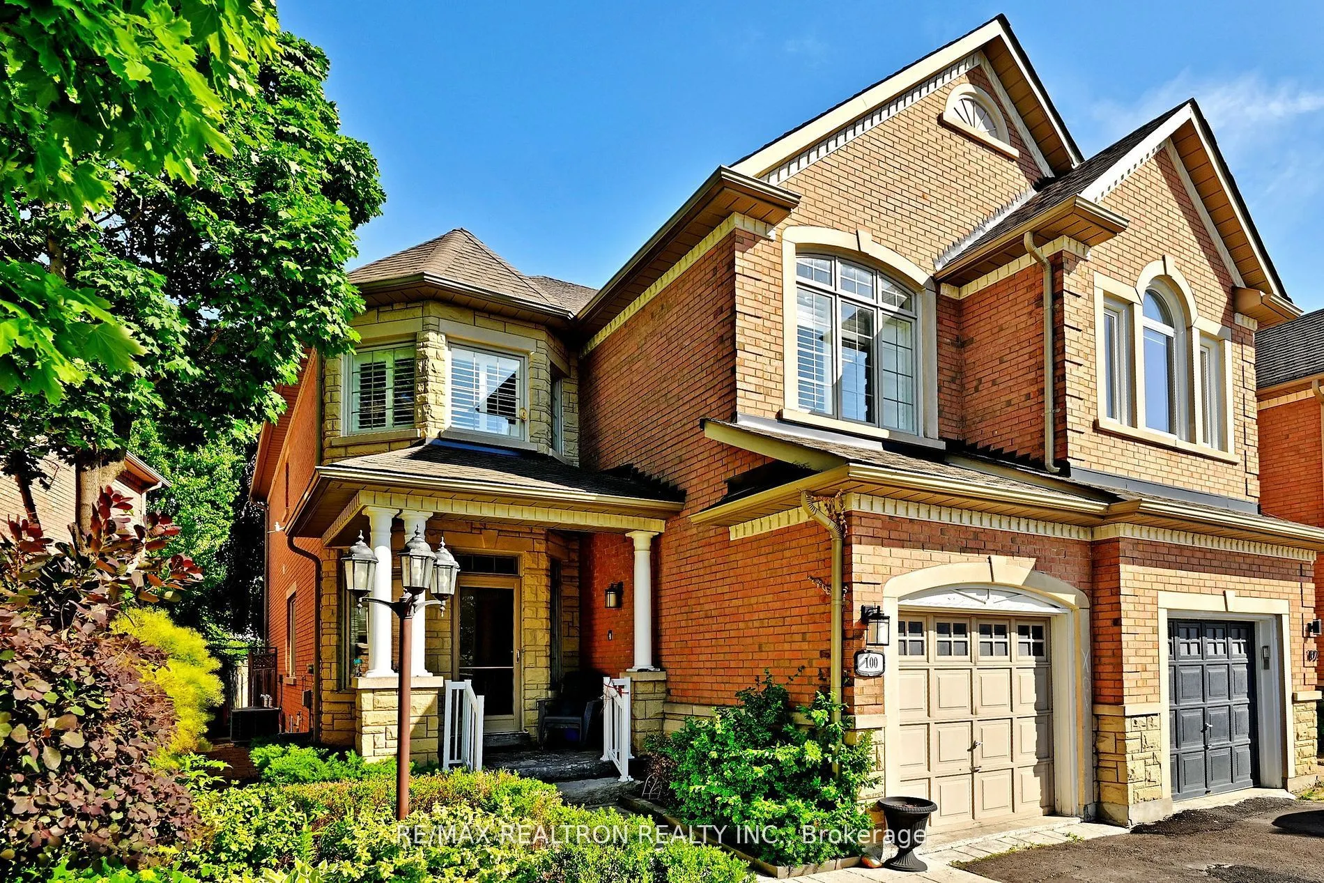 100 Kingsbridge Circle