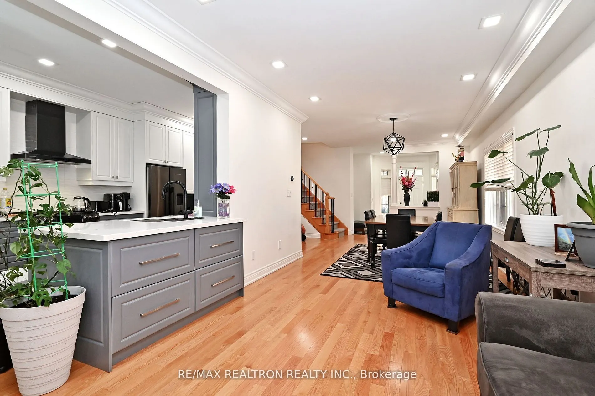 100 Kingsbridge Circle