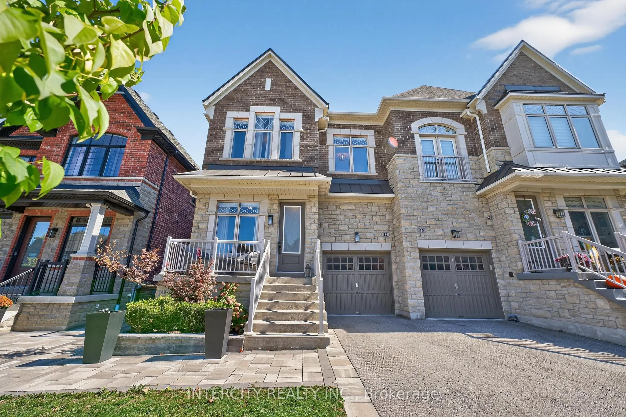 14 Great Heron Court