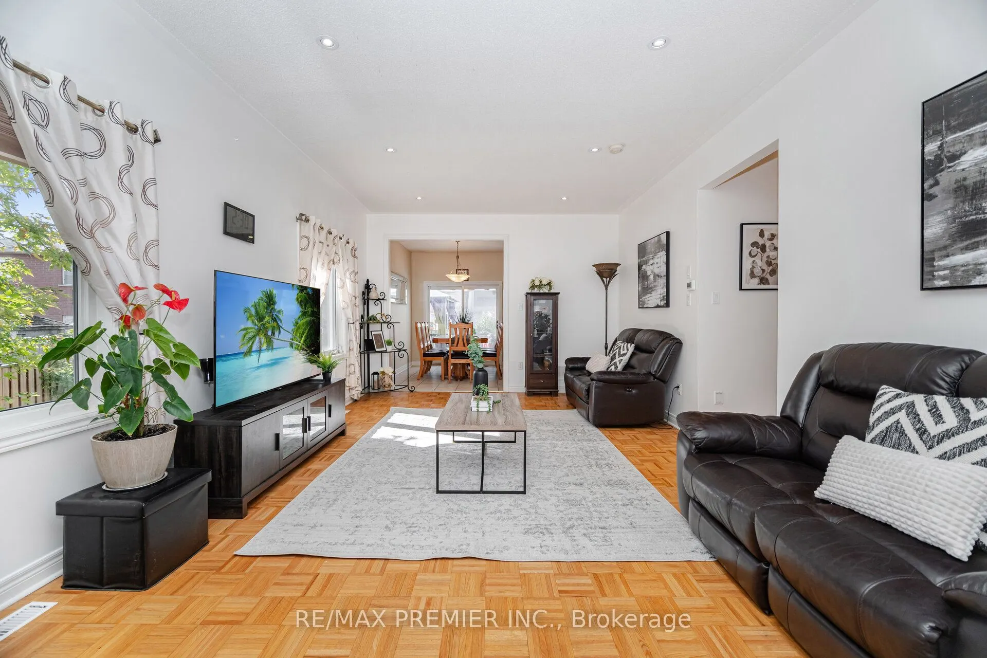 183 Regency View Heights