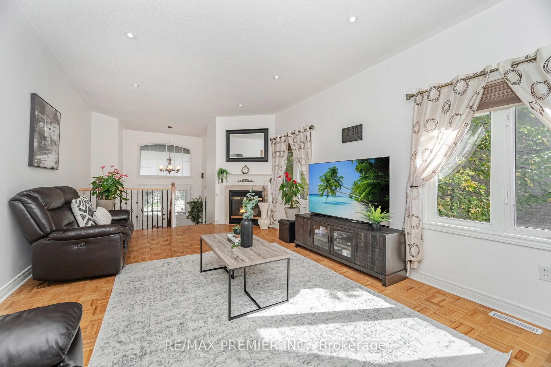 183 Regency View Heights