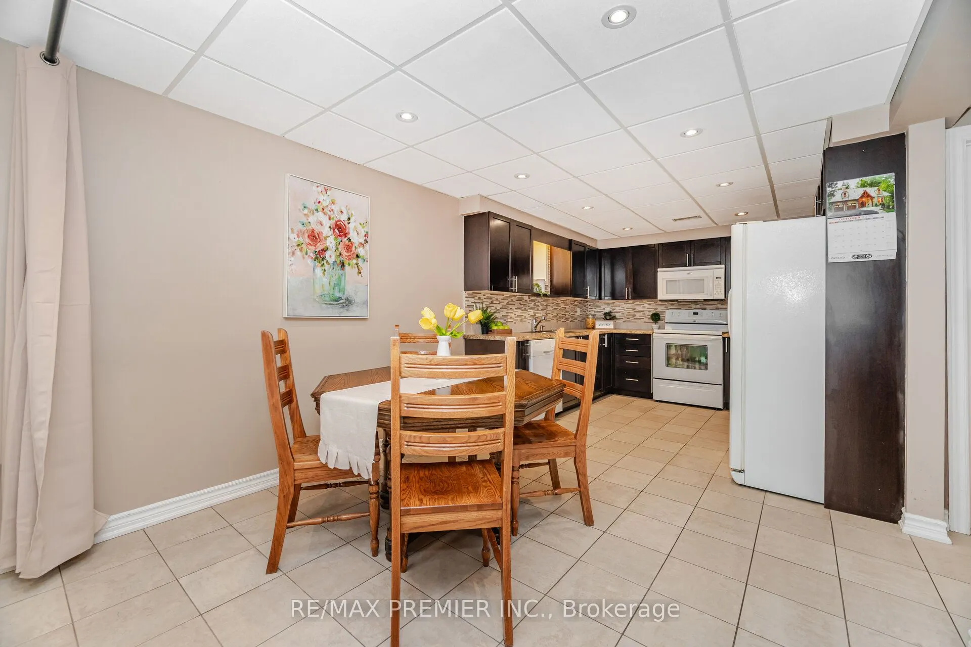 183 Regency View Heights
