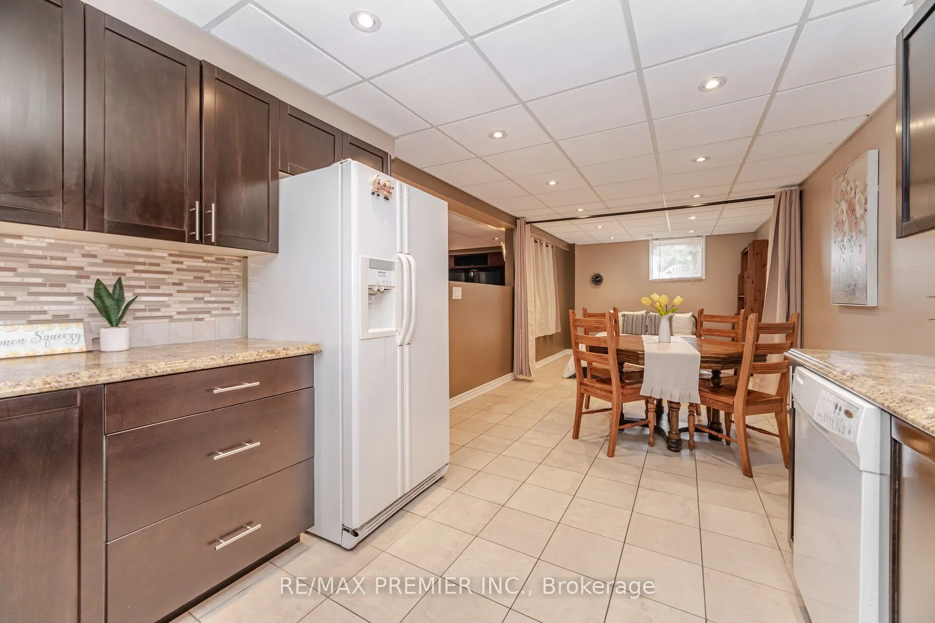 183 Regency View Heights