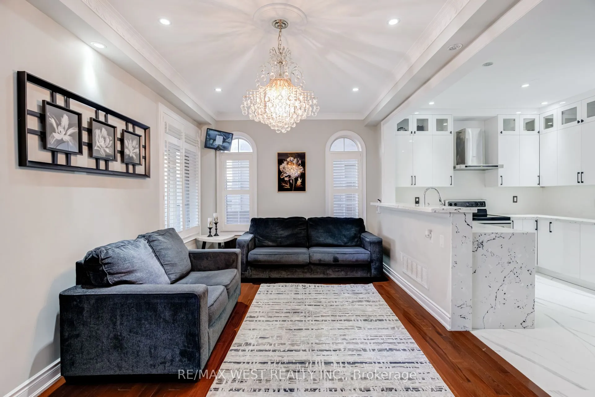 238 Wardlaw Place