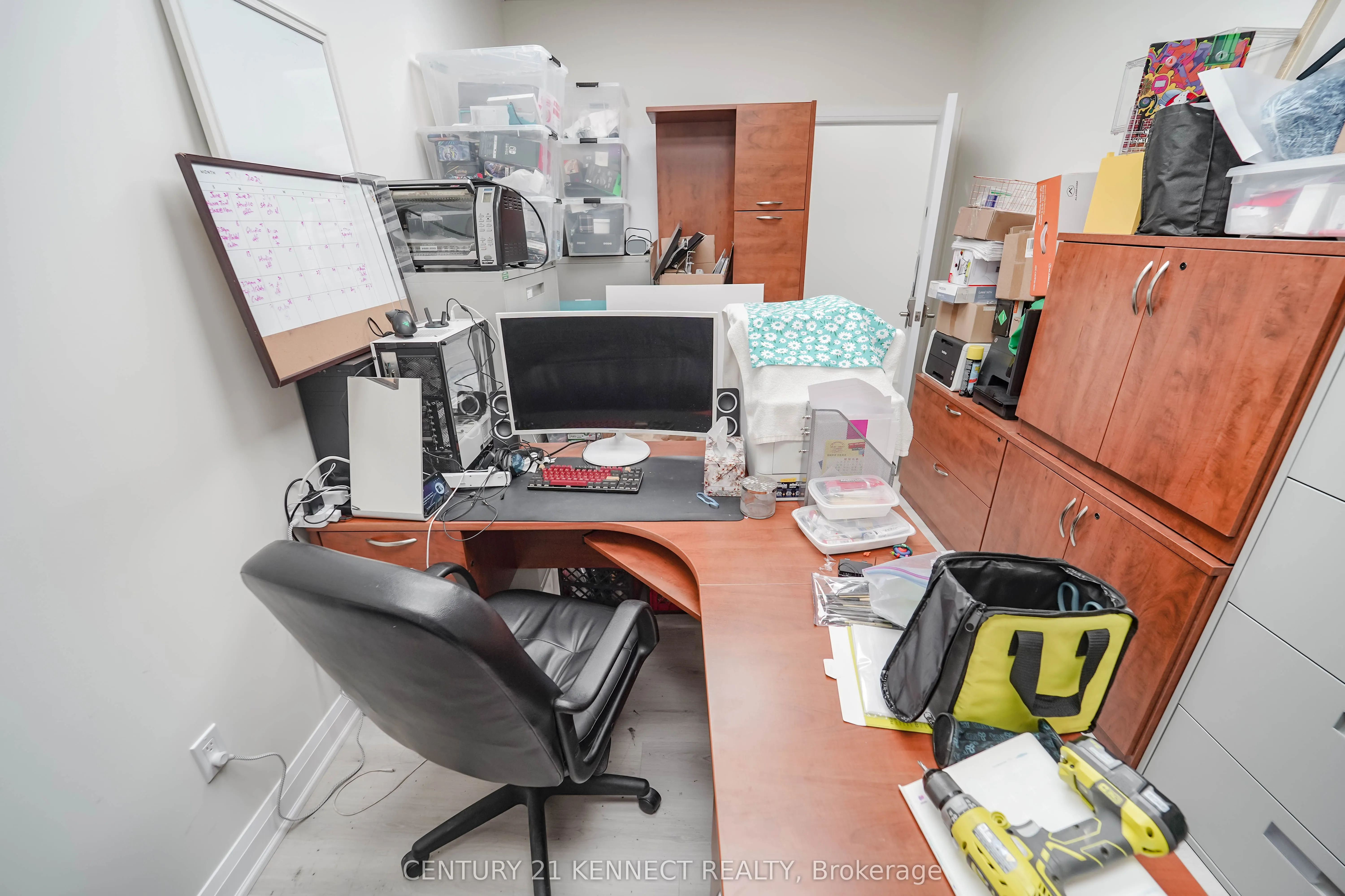 7780 Woodbine Avenue, #16