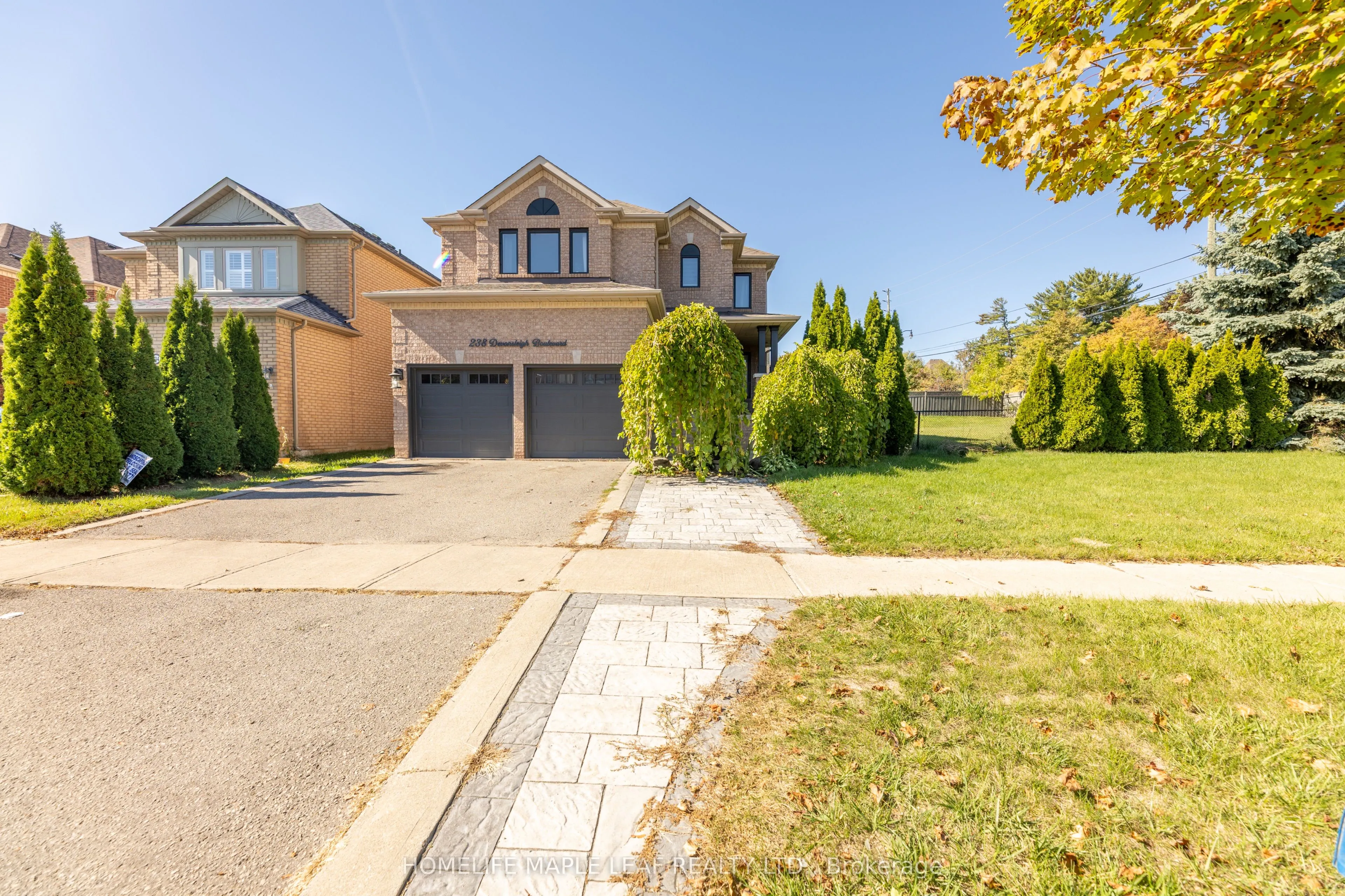 238 Devonsleigh Boulevard