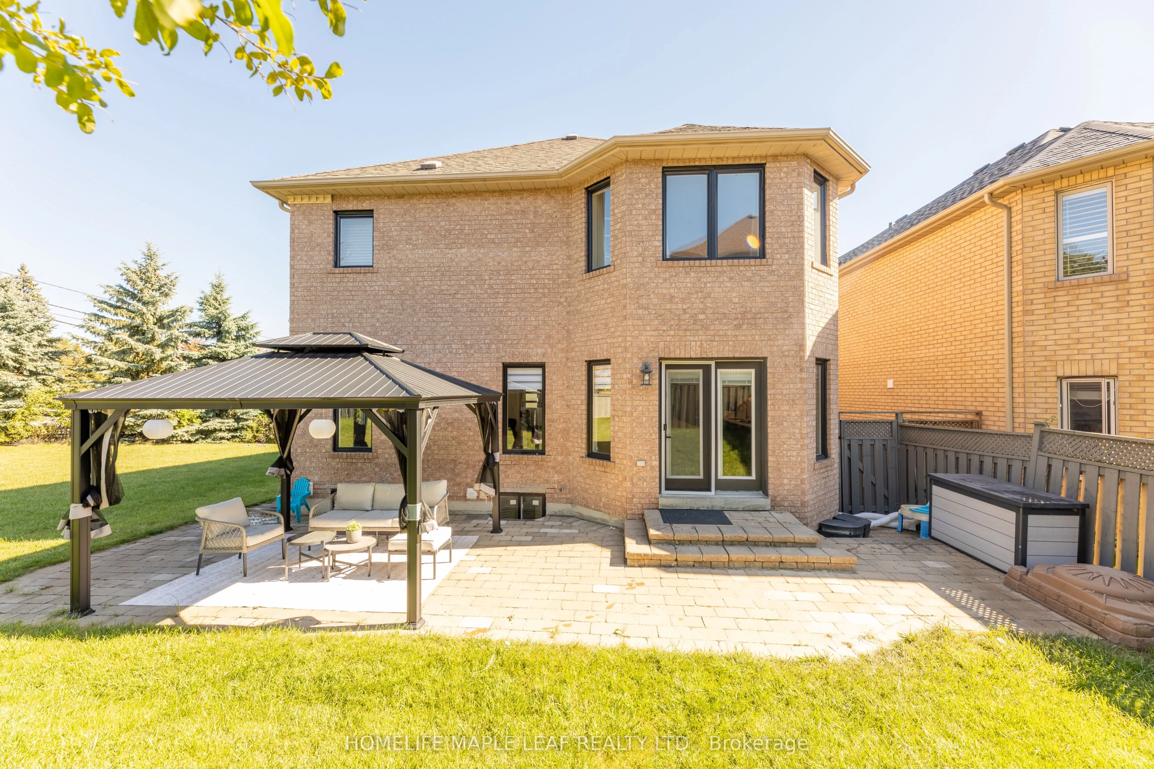 238 Devonsleigh Boulevard