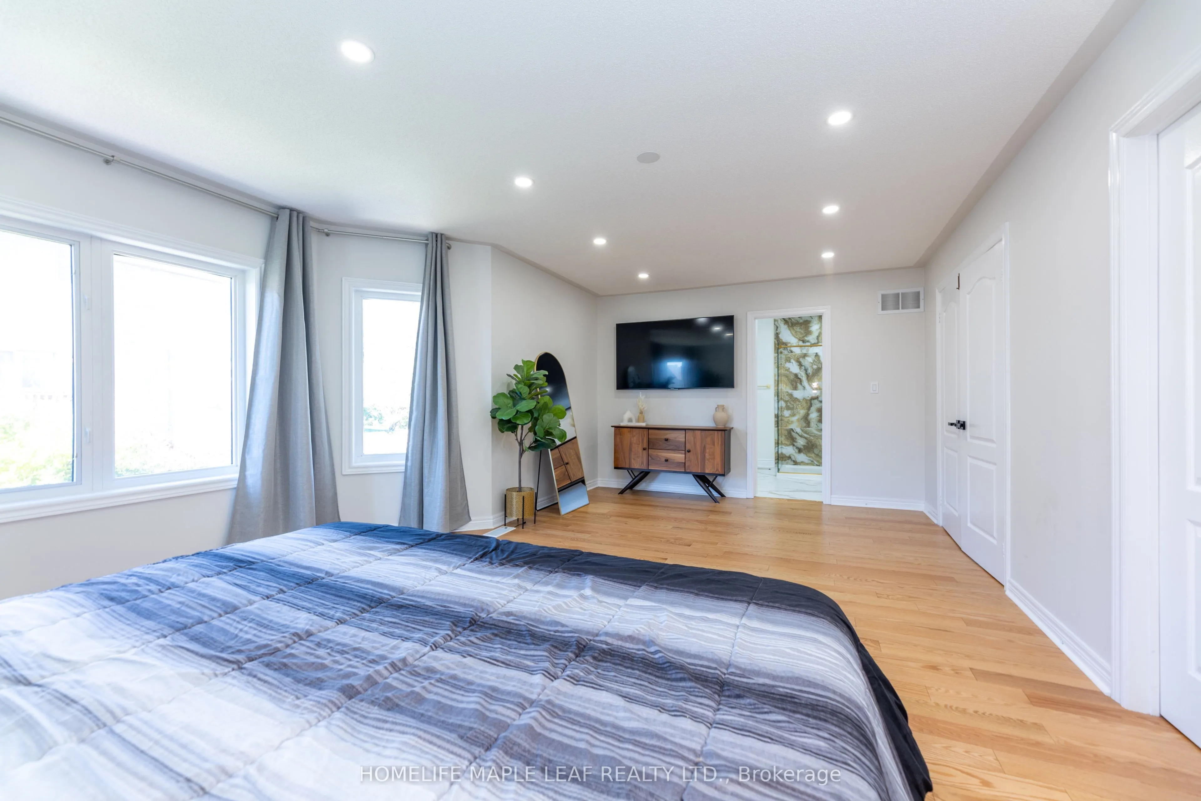 238 Devonsleigh Boulevard