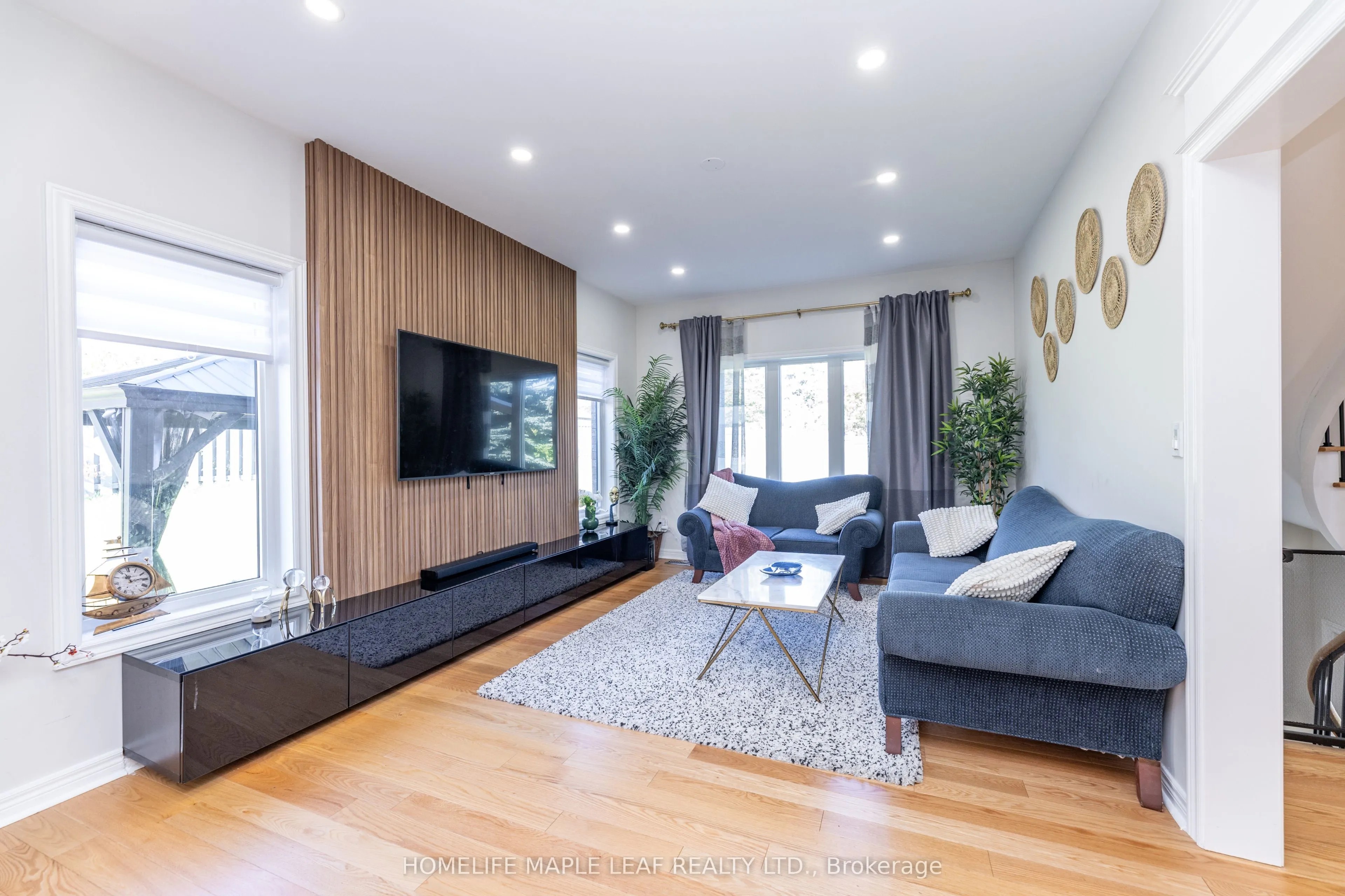 238 Devonsleigh Boulevard