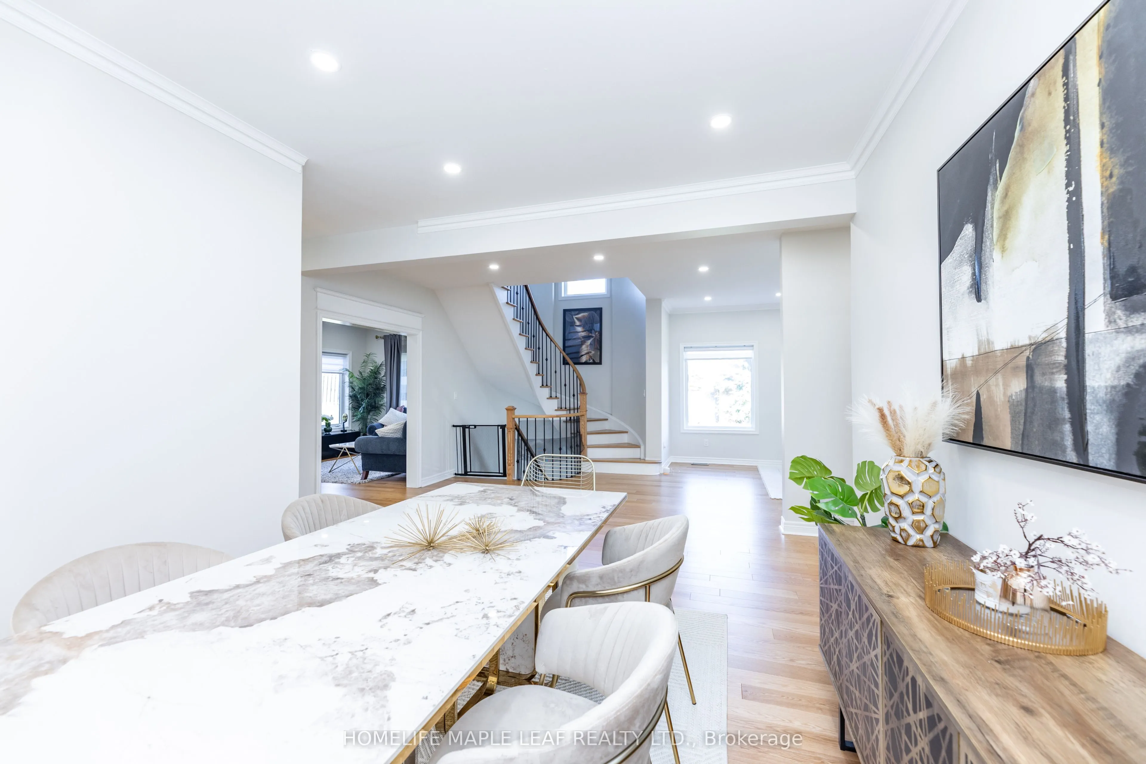 238 Devonsleigh Boulevard