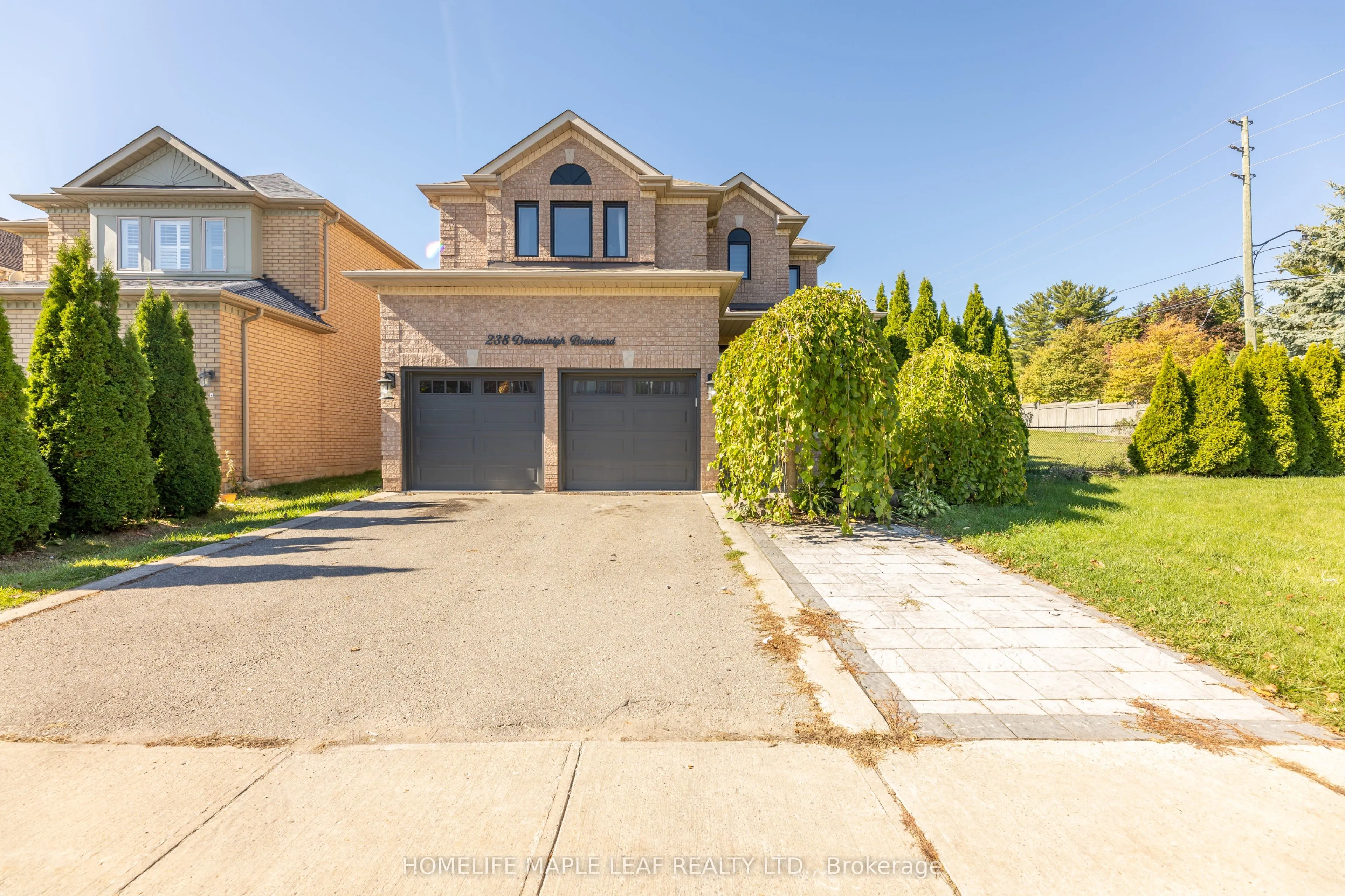 238 Devonsleigh Boulevard