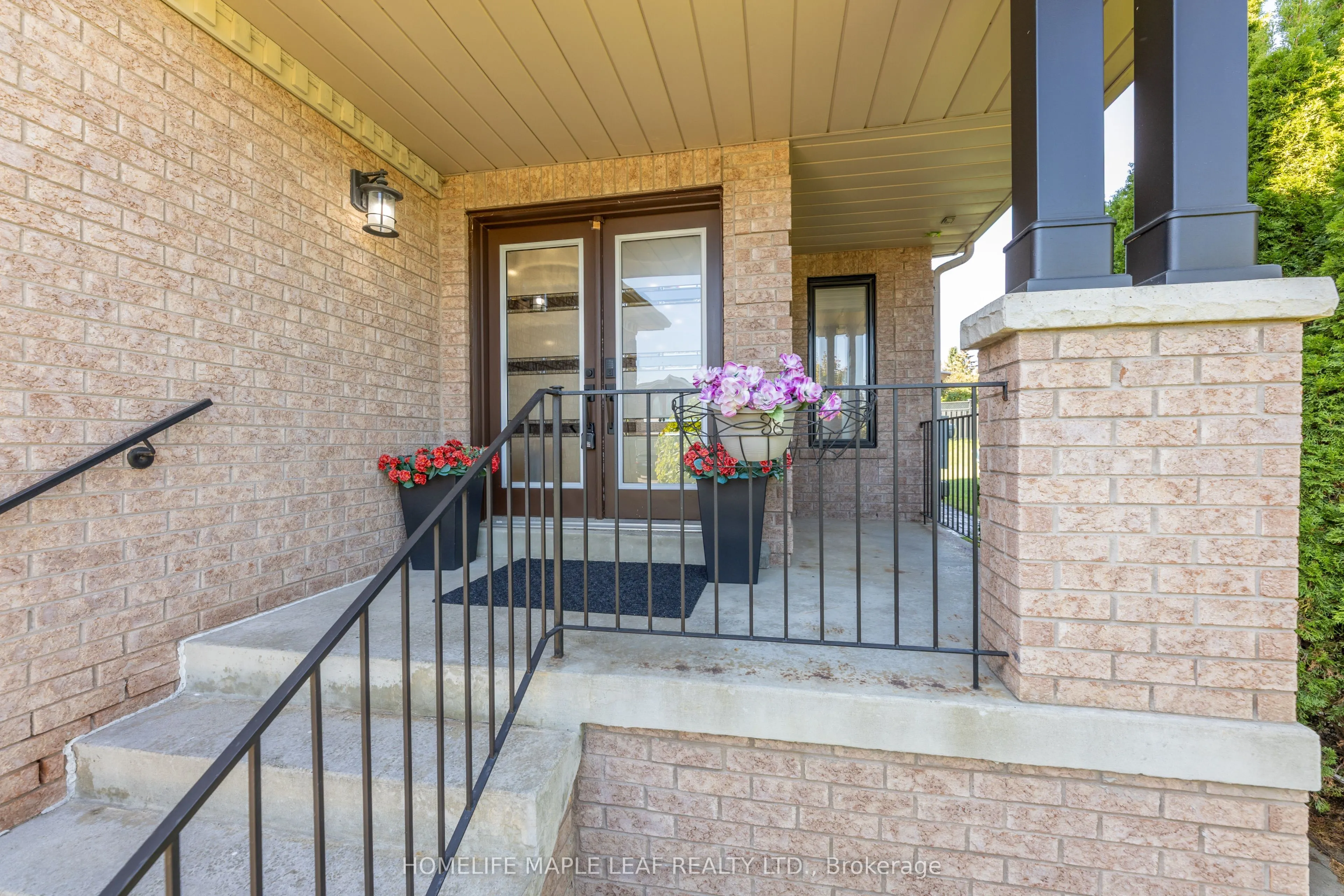 238 Devonsleigh Boulevard