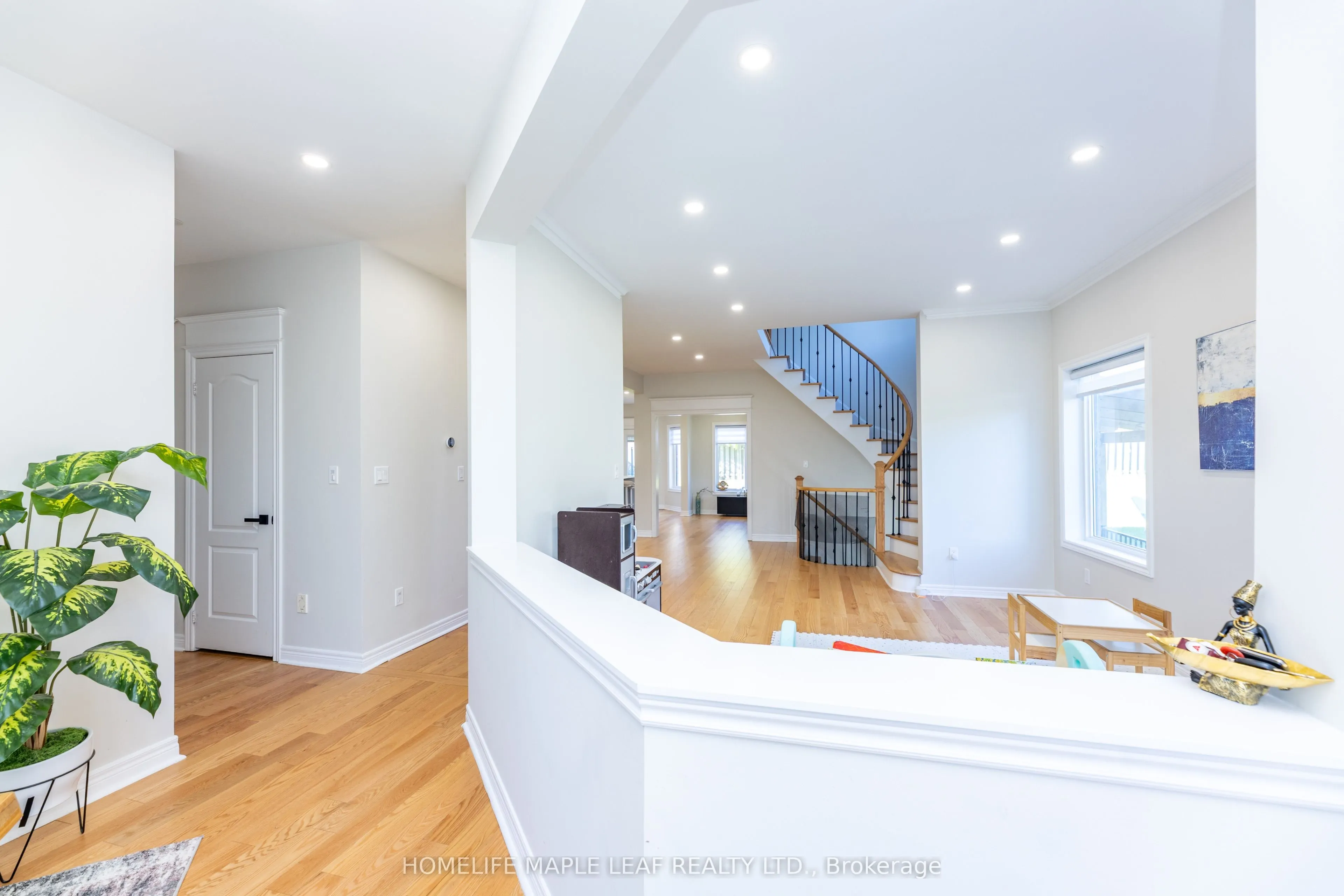 238 Devonsleigh Boulevard