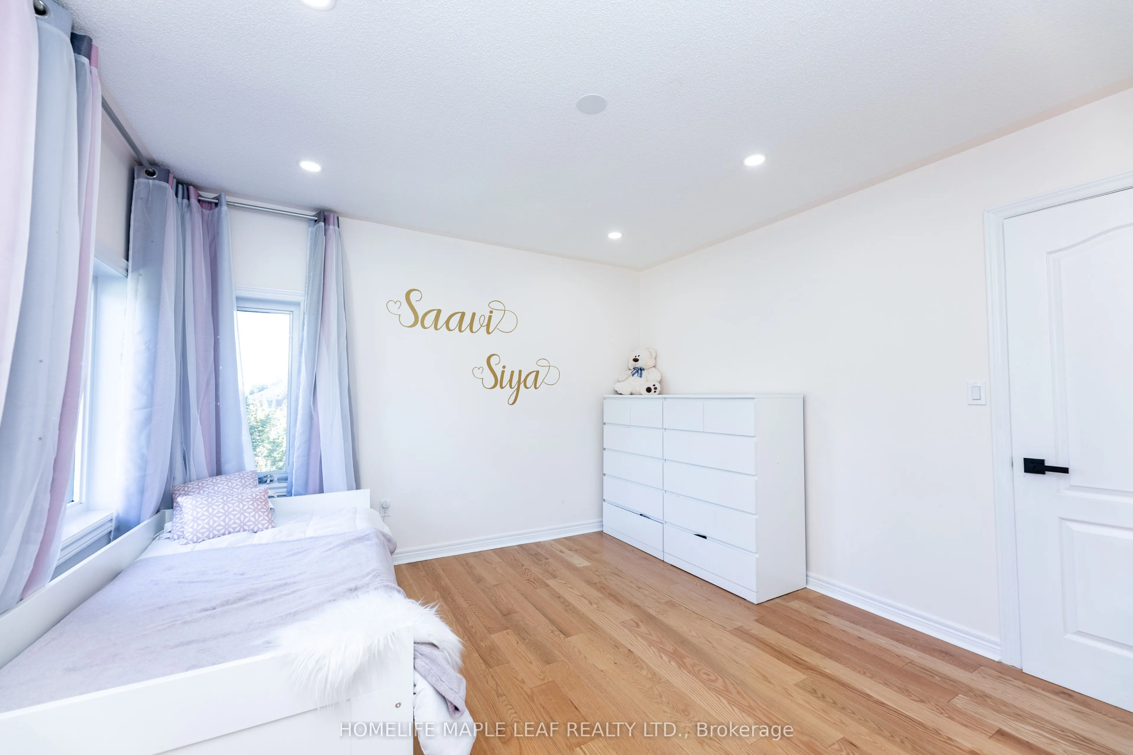 238 Devonsleigh Boulevard