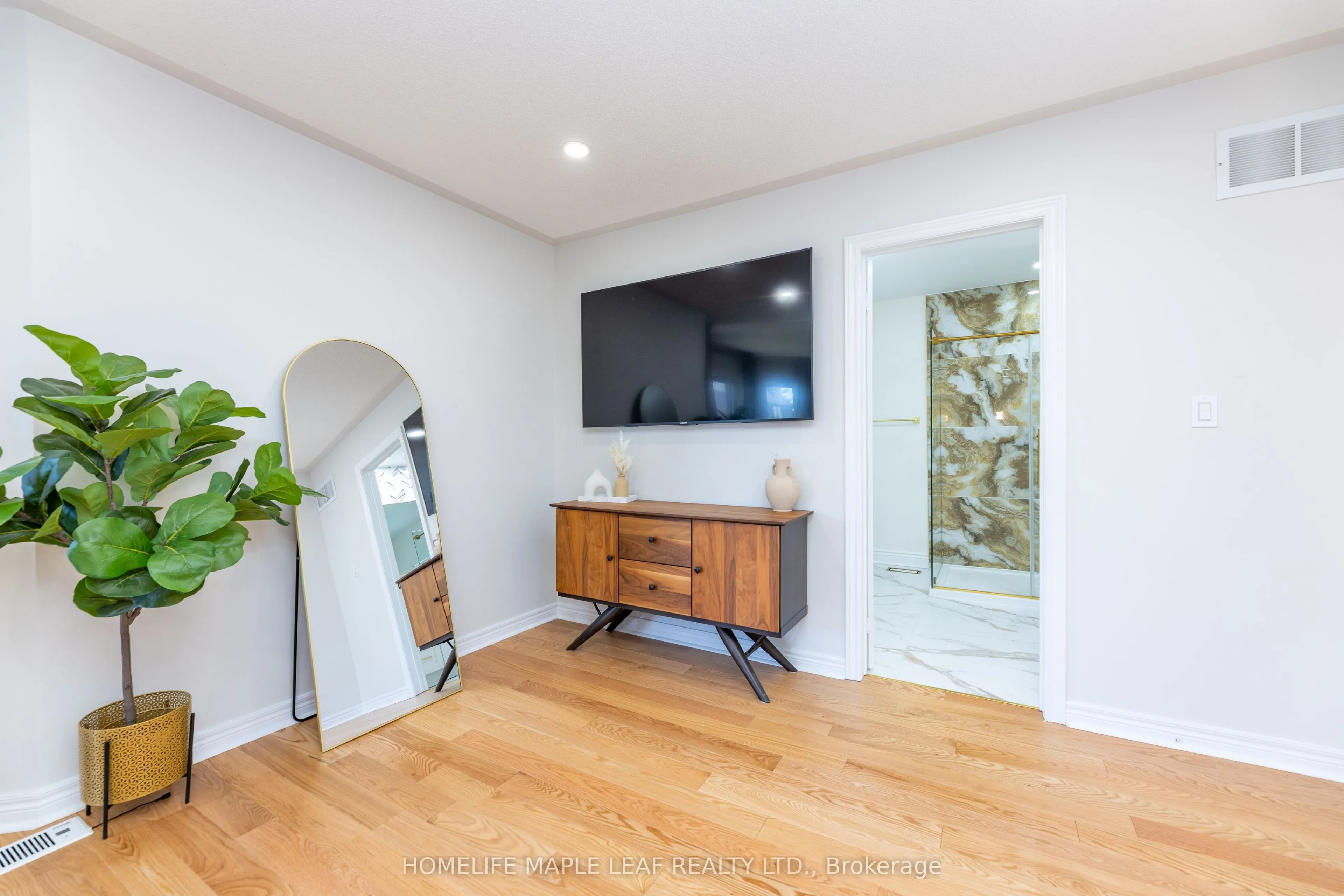 238 Devonsleigh Boulevard