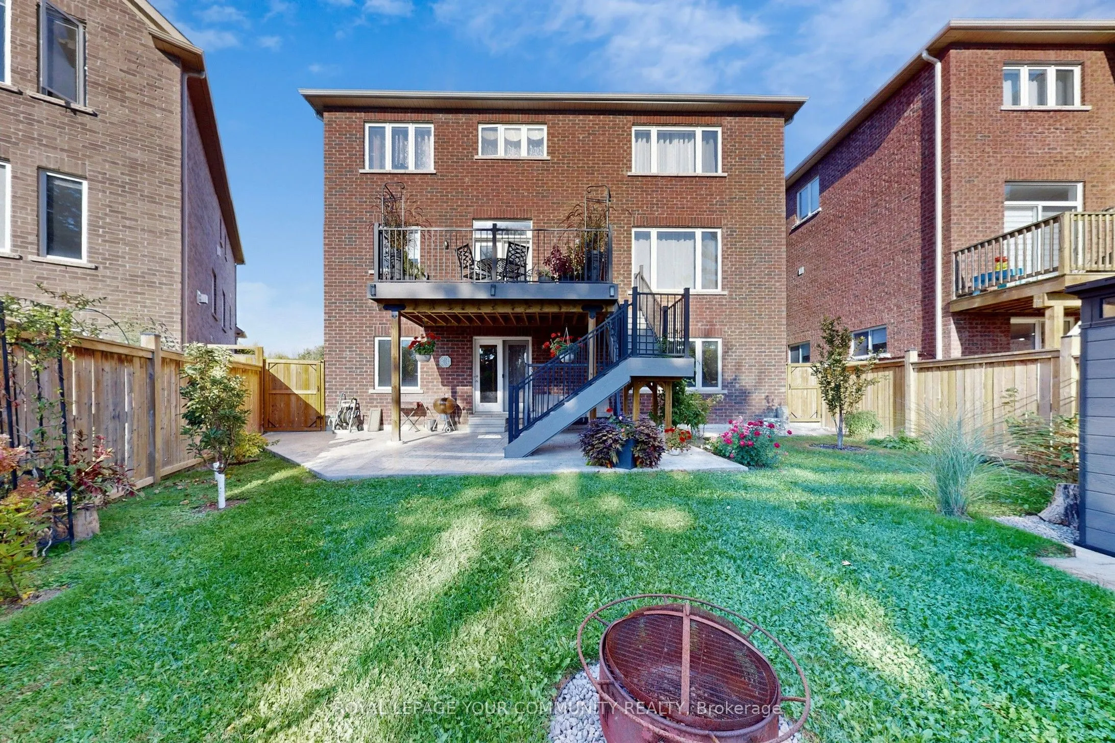 19 Richmond Park Drive