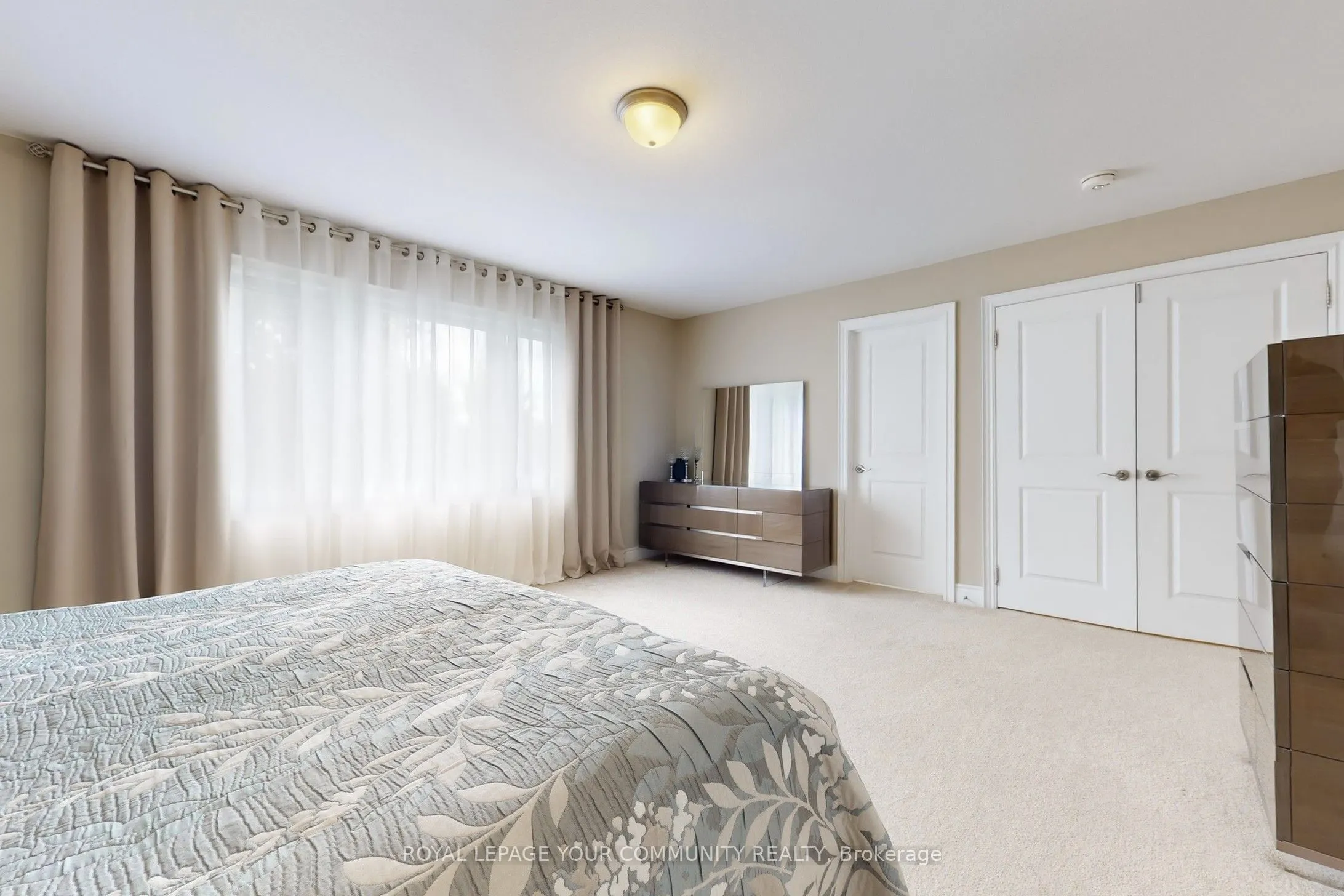 19 Richmond Park Drive