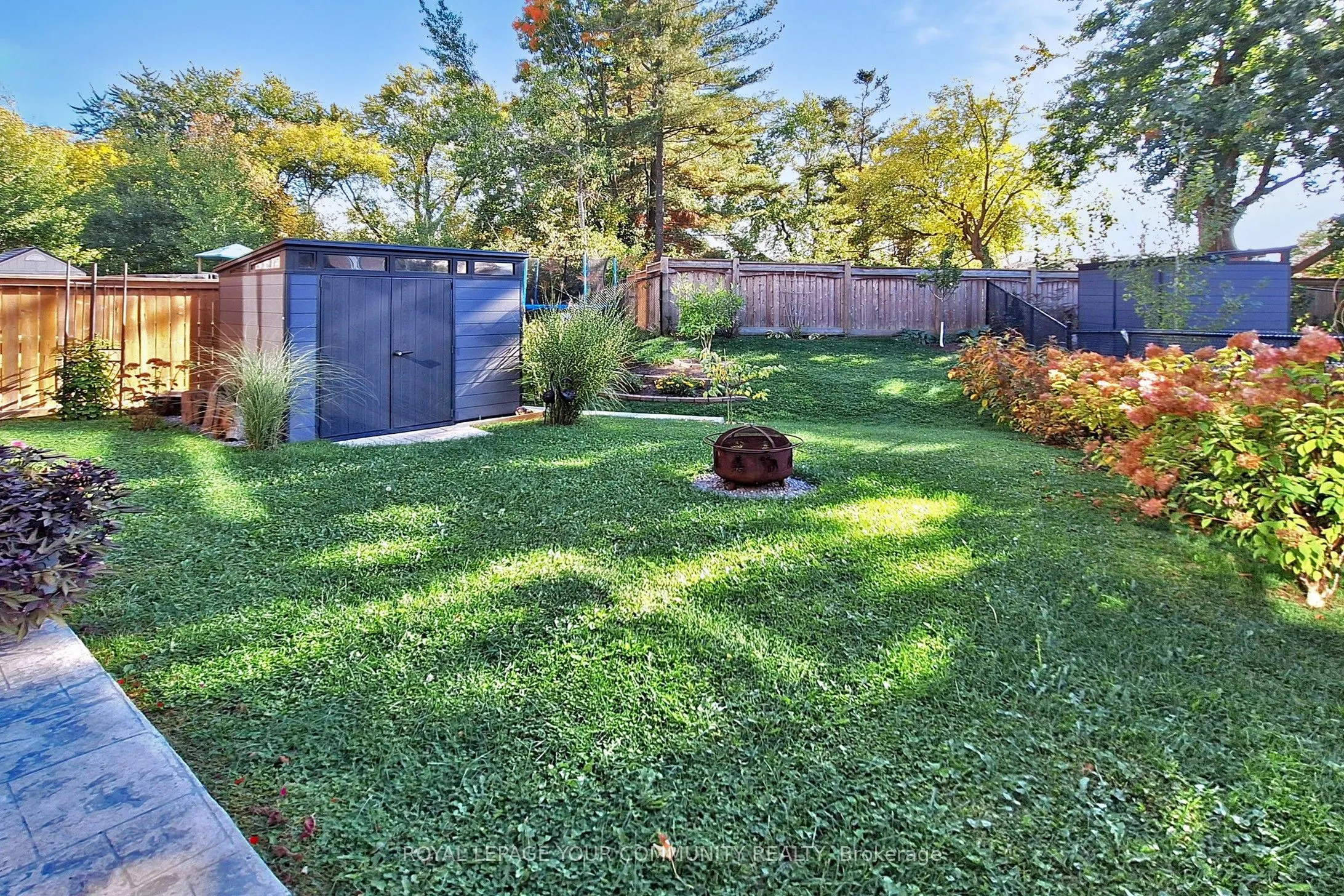 19 Richmond Park Drive