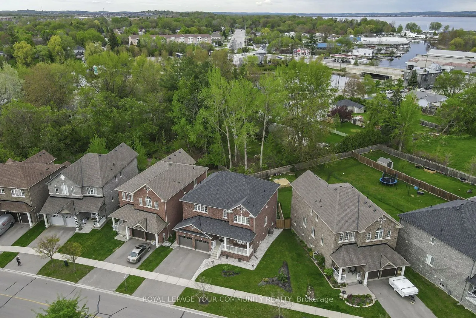 19 Richmond Park Drive