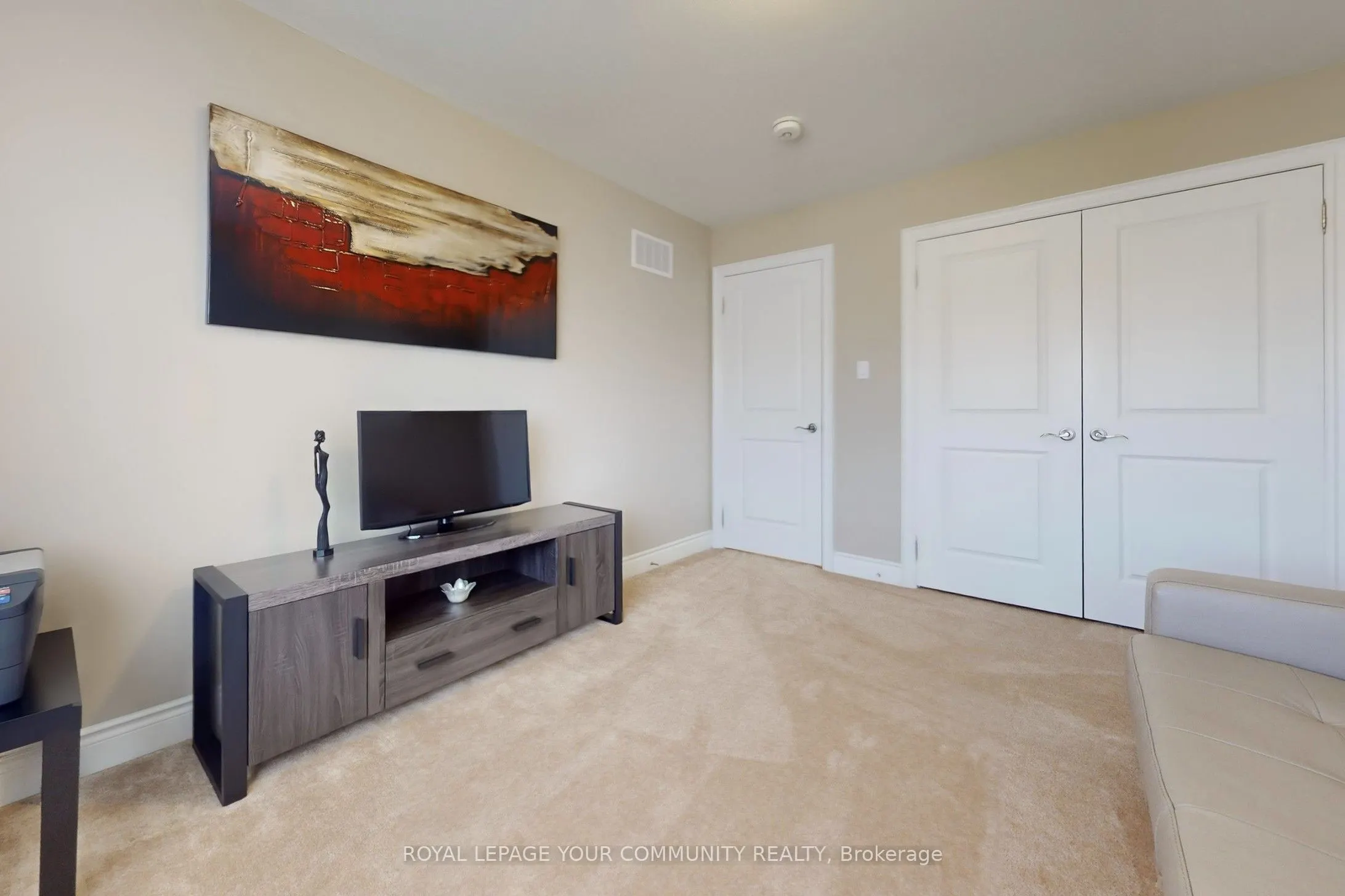 19 Richmond Park Drive